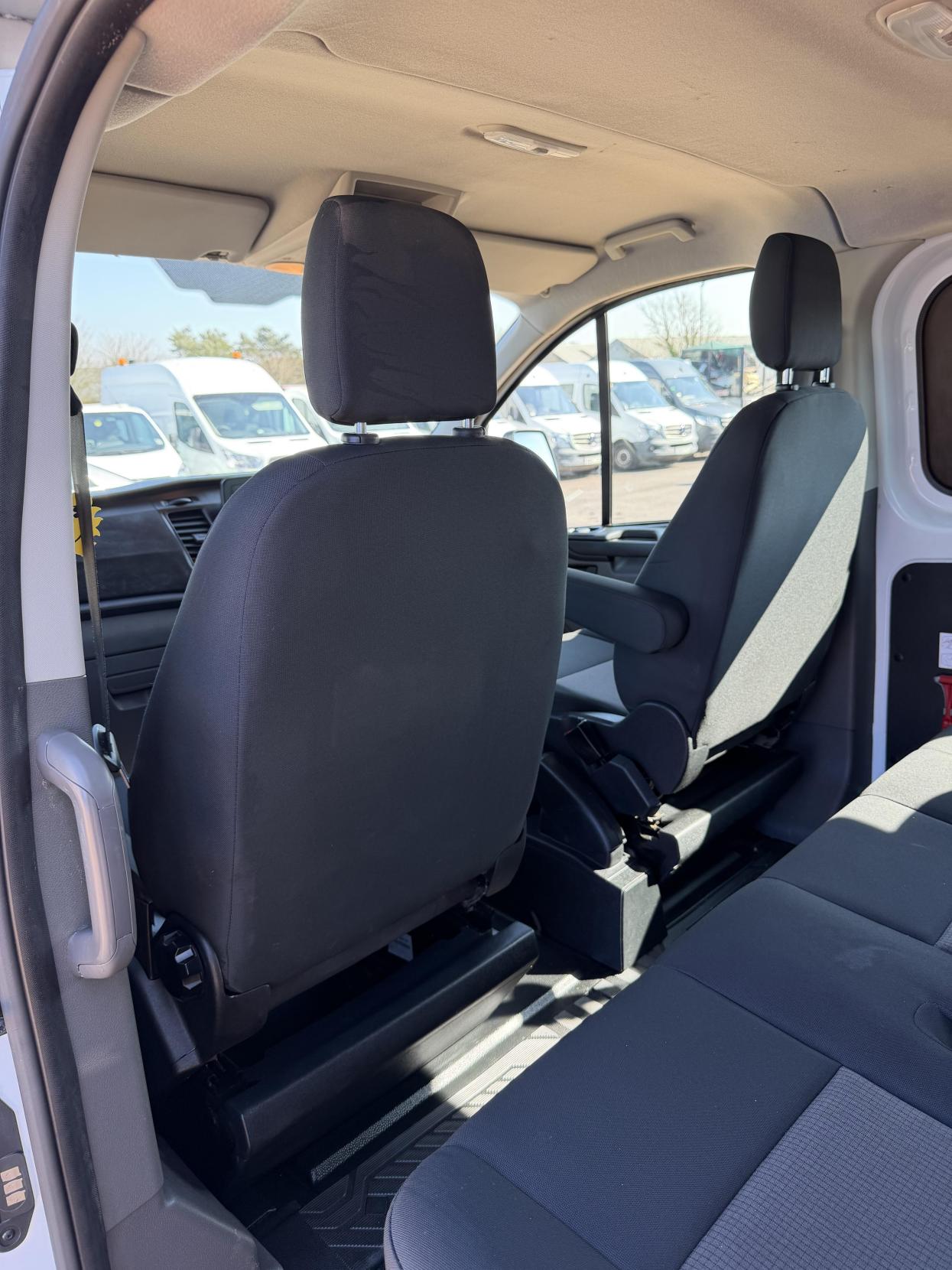 Ford Transit Custom 2.0 280 EcoBlue Leader Crew Van Double Cab 5dr Diesel Manual L1 H1 Euro 6 (s/s) (105 ps)