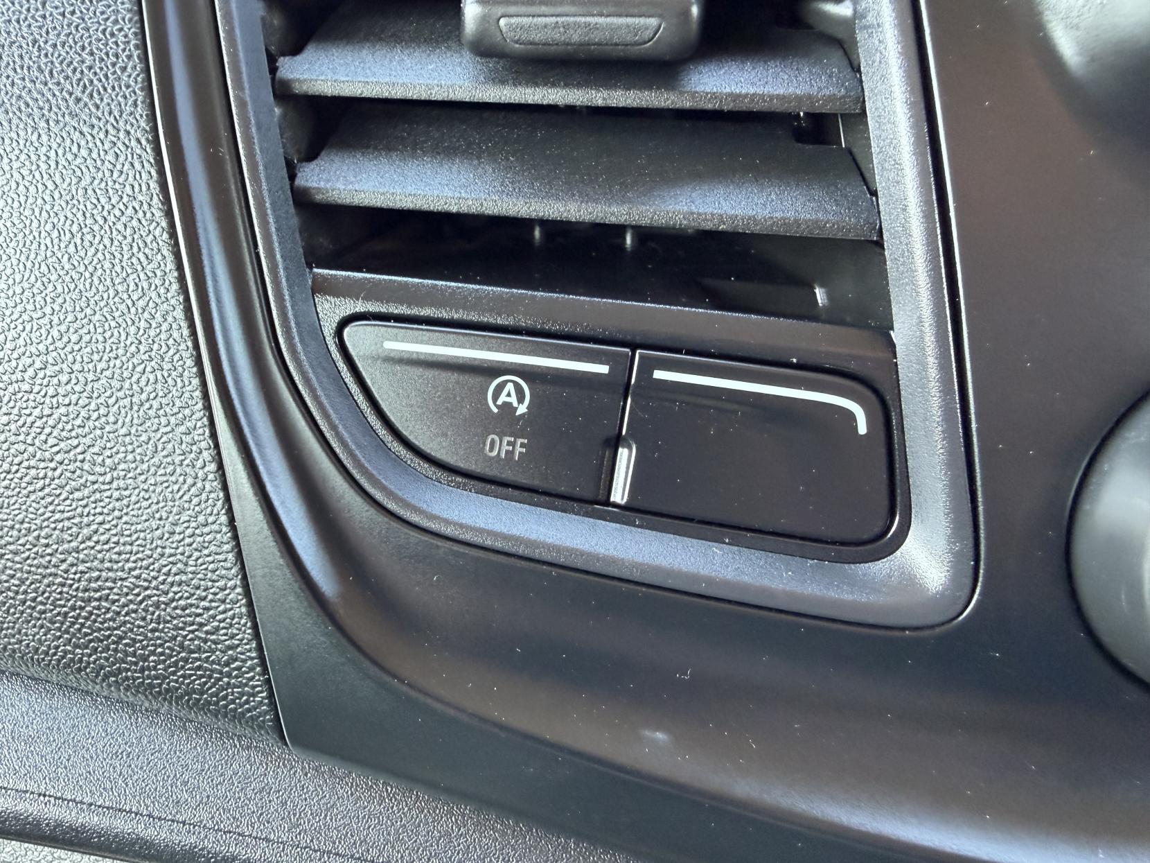 Ford Transit Custom 2.0 280 EcoBlue Leader Crew Van Double Cab 5dr Diesel Manual L1 H1 Euro 6 (s/s) (105 ps)