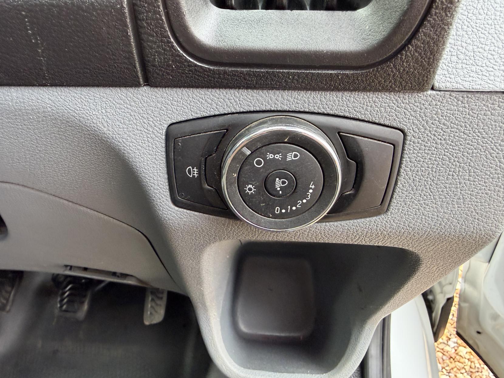 Ford Transit 2.2 TDCi 350 Panel Van 5dr Diesel Manual RWD L2 H3 Euro 5 (155 ps)