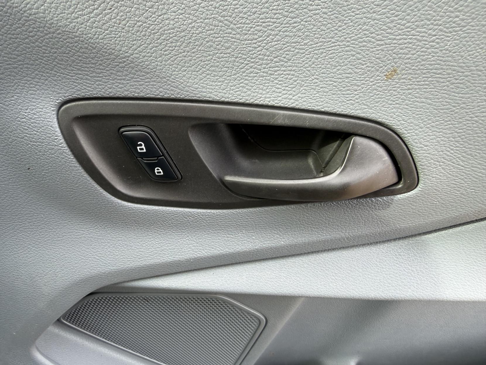 Ford Transit 2.2 TDCi 350 Panel Van 5dr Diesel Manual RWD L2 H3 Euro 5 (155 ps)