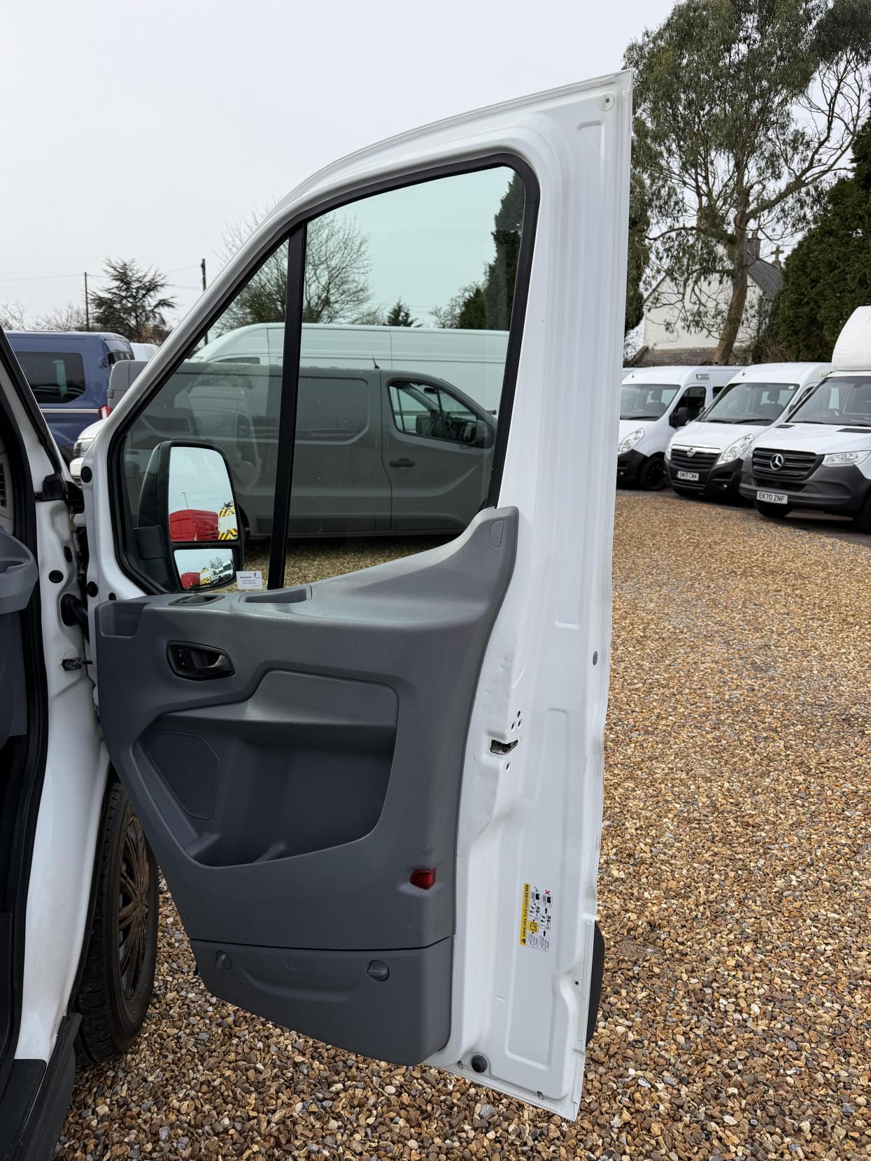 Ford Transit 2.2 TDCi 350 Panel Van 5dr Diesel Manual RWD L2 H3 Euro 5 (155 ps)