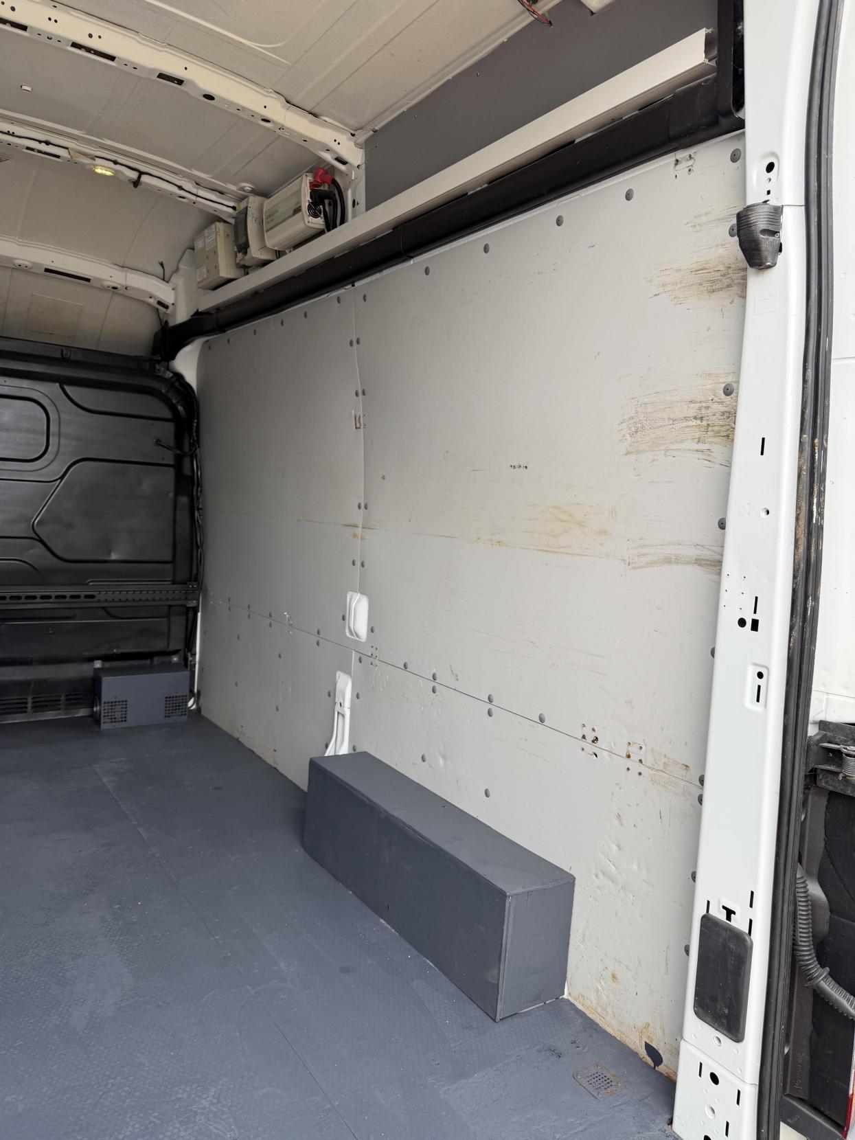 Ford Transit 2.2 TDCi 350 Panel Van 5dr Diesel Manual RWD L2 H3 Euro 5 (155 ps)