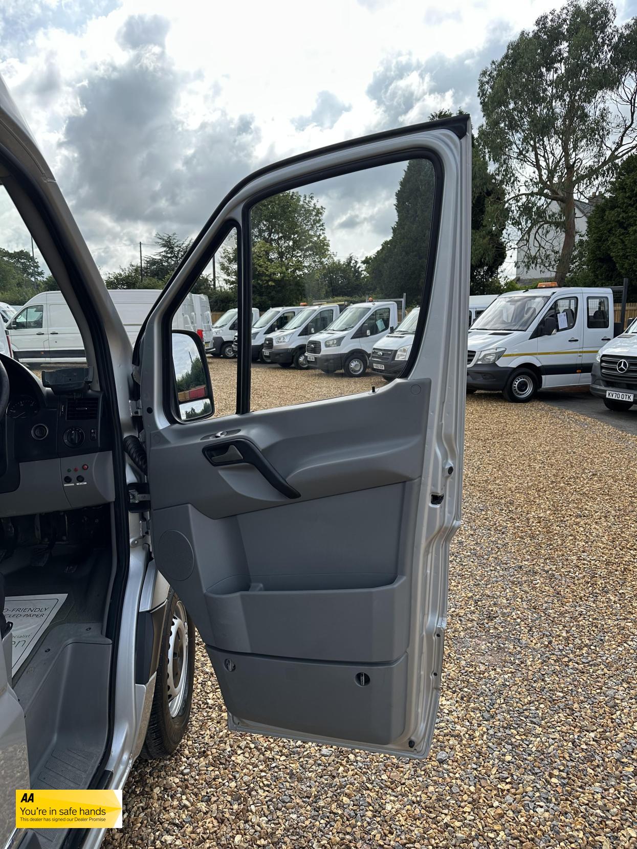 Mercedes-Benz Sprinter 2.1 313 CDi BlueEFFICIENCY Panel Van 4dr Diesel Manual RWD L1 H3 (211 g/km, 129 bhp)