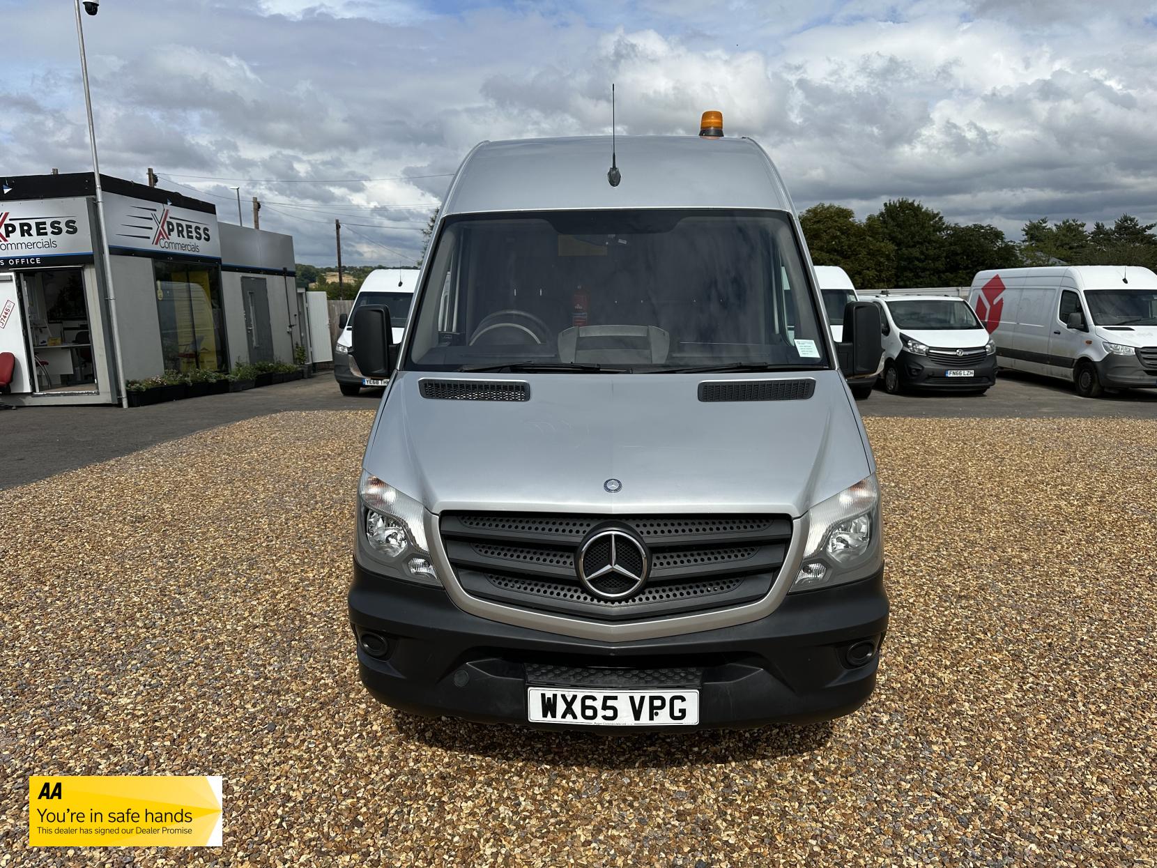 Mercedes-Benz Sprinter 2.1 313 CDi BlueEFFICIENCY Panel Van 4dr Diesel Manual RWD L1 H3 (211 g/km, 129 bhp)