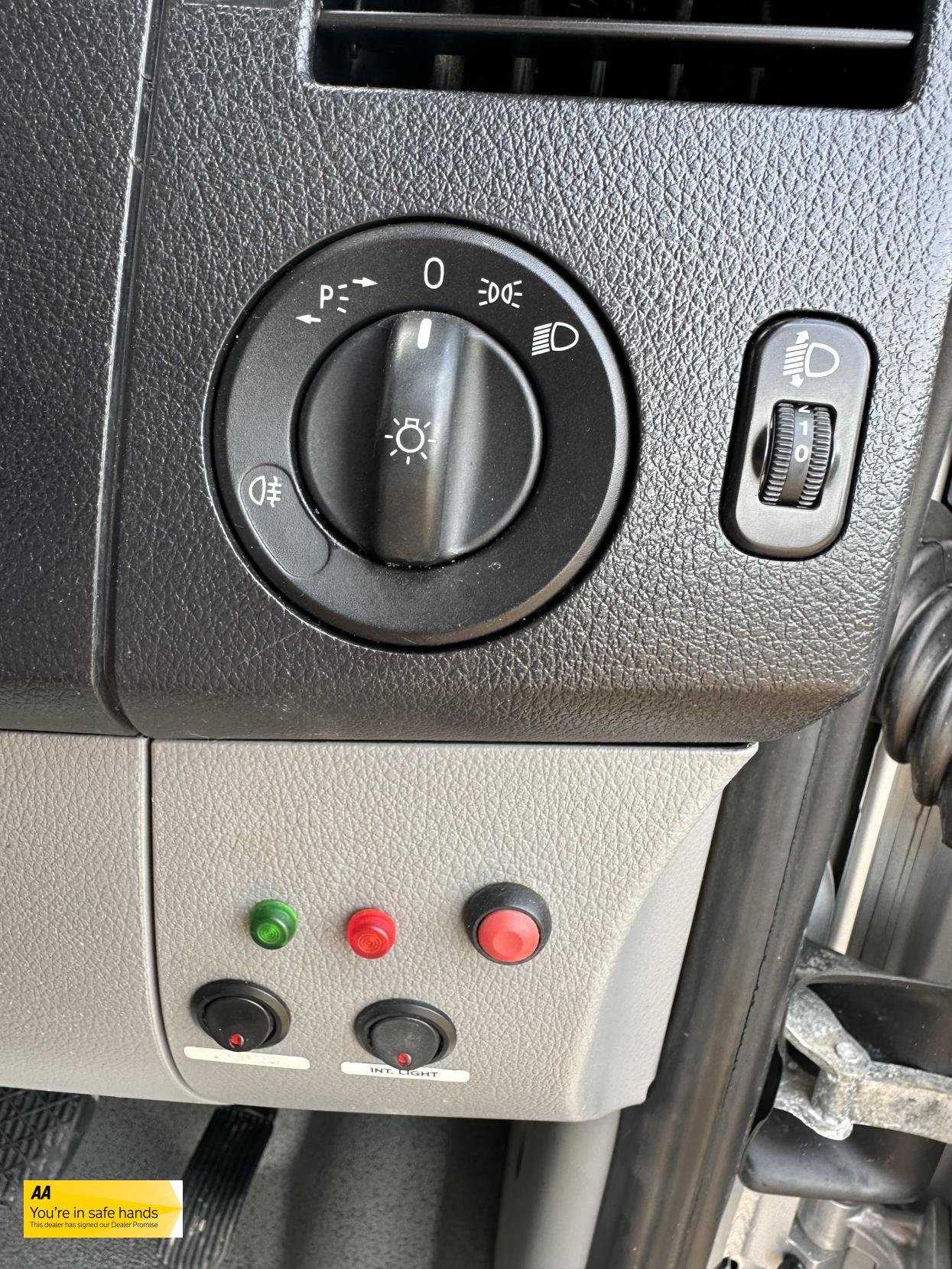 Mercedes-Benz Sprinter 2.1 313 CDi BlueEFFICIENCY Panel Van 4dr Diesel Manual RWD L1 H3 (211 g/km, 129 bhp)