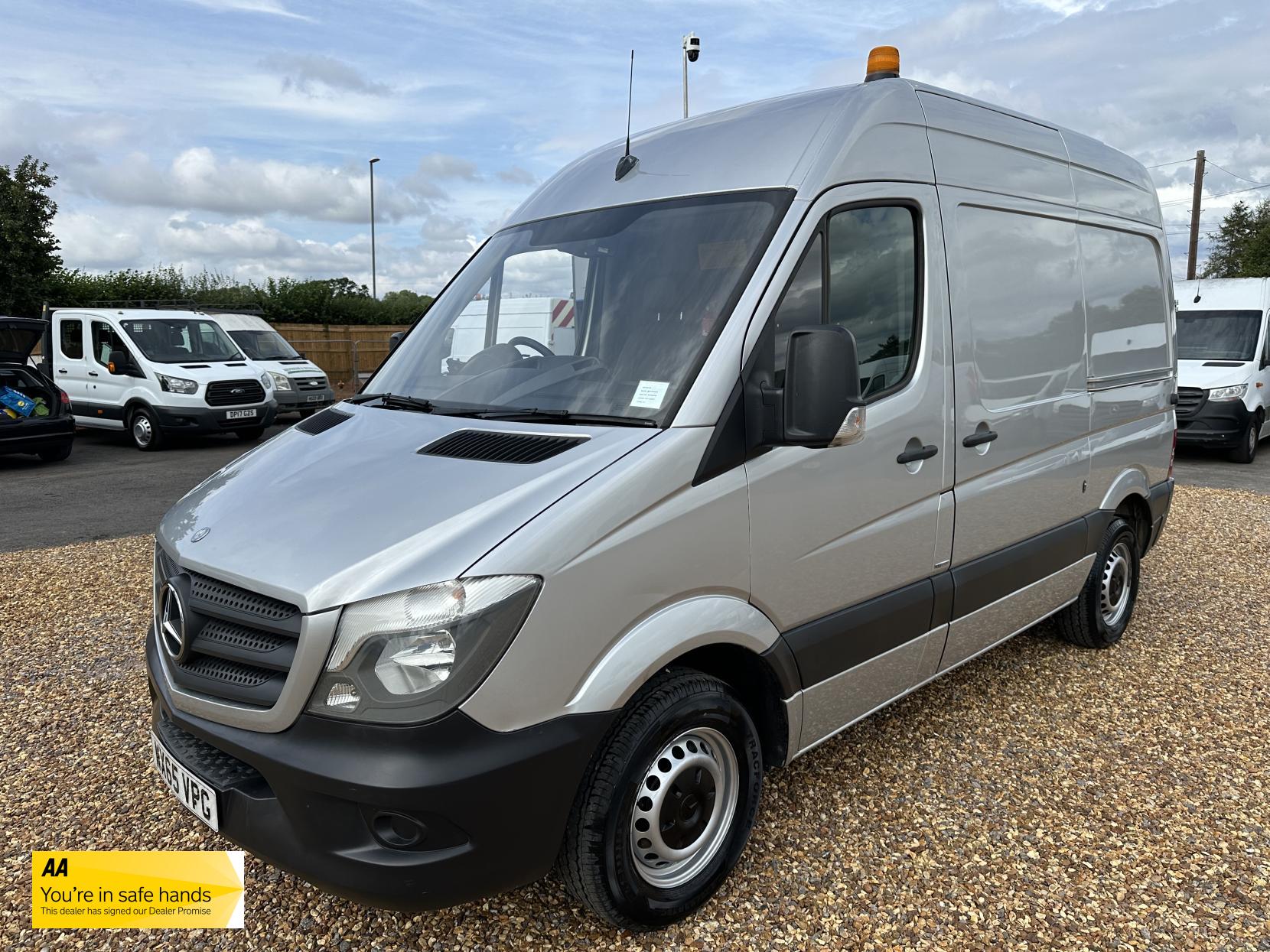 Mercedes-Benz Sprinter 2.1 313 CDi BlueEFFICIENCY Panel Van 4dr Diesel Manual RWD L1 H3 (211 g/km, 129 bhp)