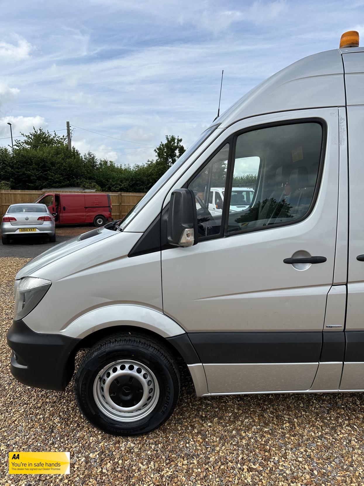 Mercedes-Benz Sprinter 2.1 313 CDi BlueEFFICIENCY Panel Van 4dr Diesel Manual RWD L1 H3 (211 g/km, 129 bhp)