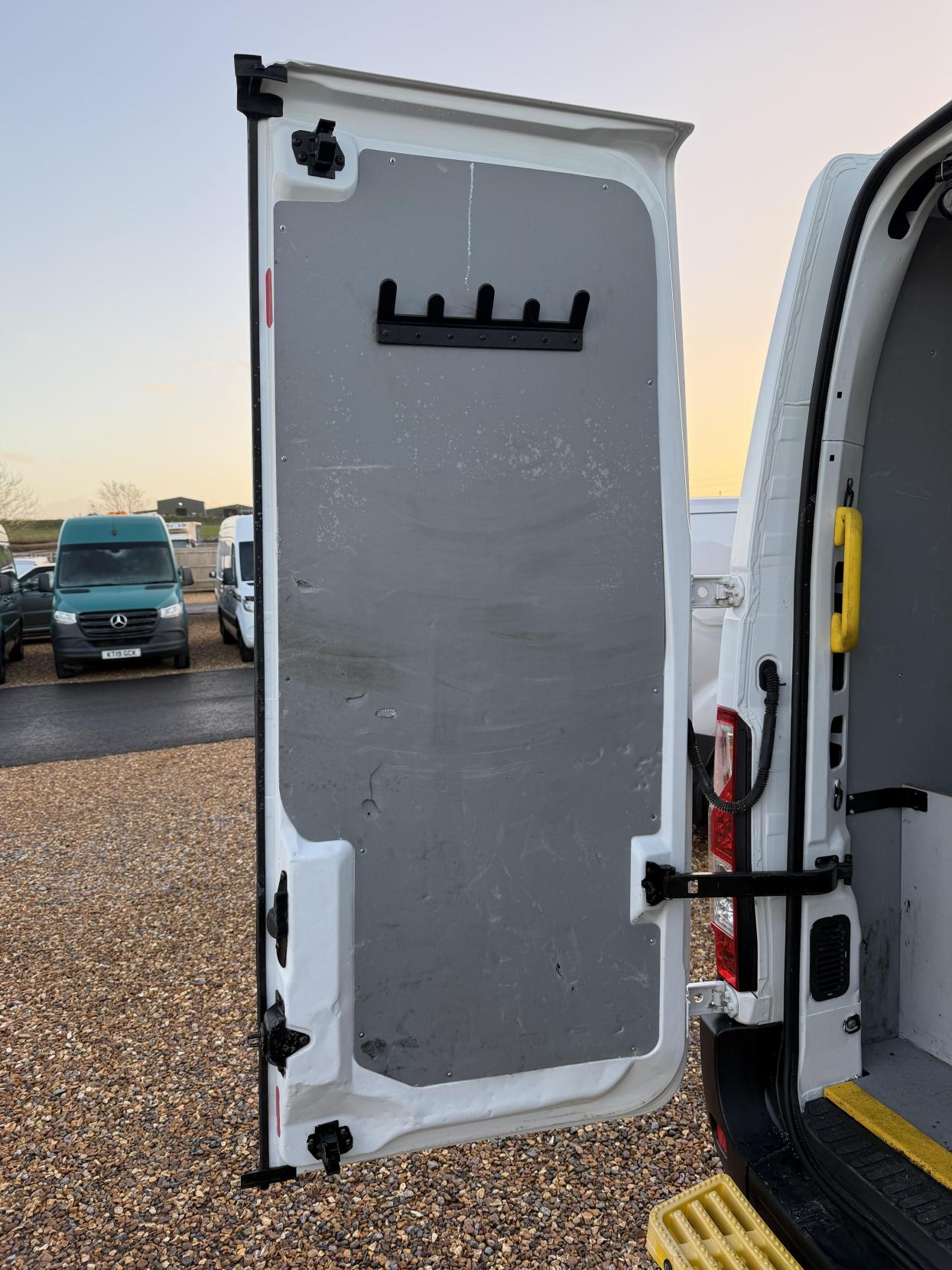 Vauxhall Movano 2.3 CDTi 3500 Panel Van 5dr Diesel Manual FWD L2 H2 Euro 6 (130 ps)