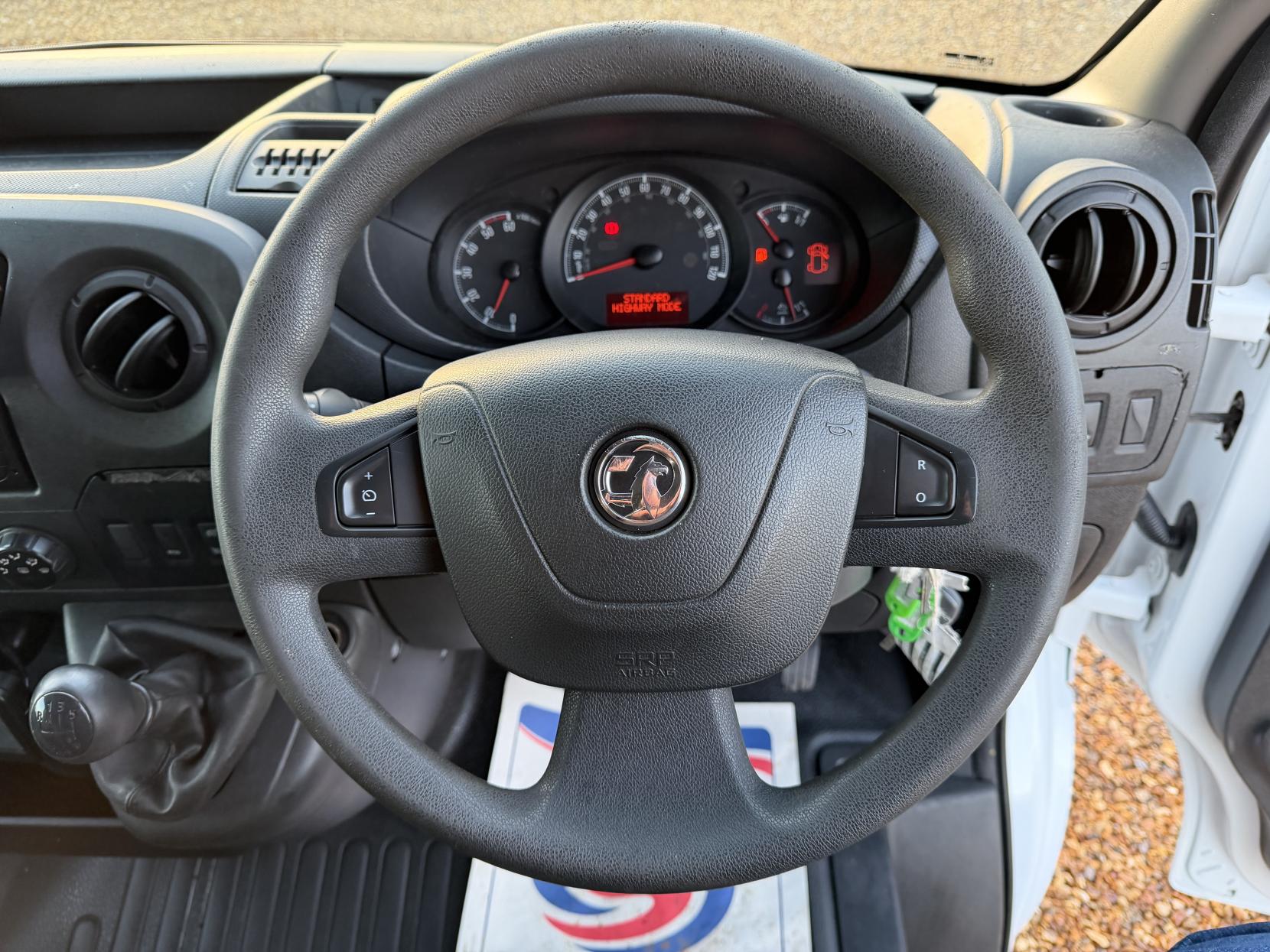 Vauxhall Movano 2.3 CDTi 3500 Panel Van 5dr Diesel Manual FWD L2 H2 Euro 6 (130 ps)