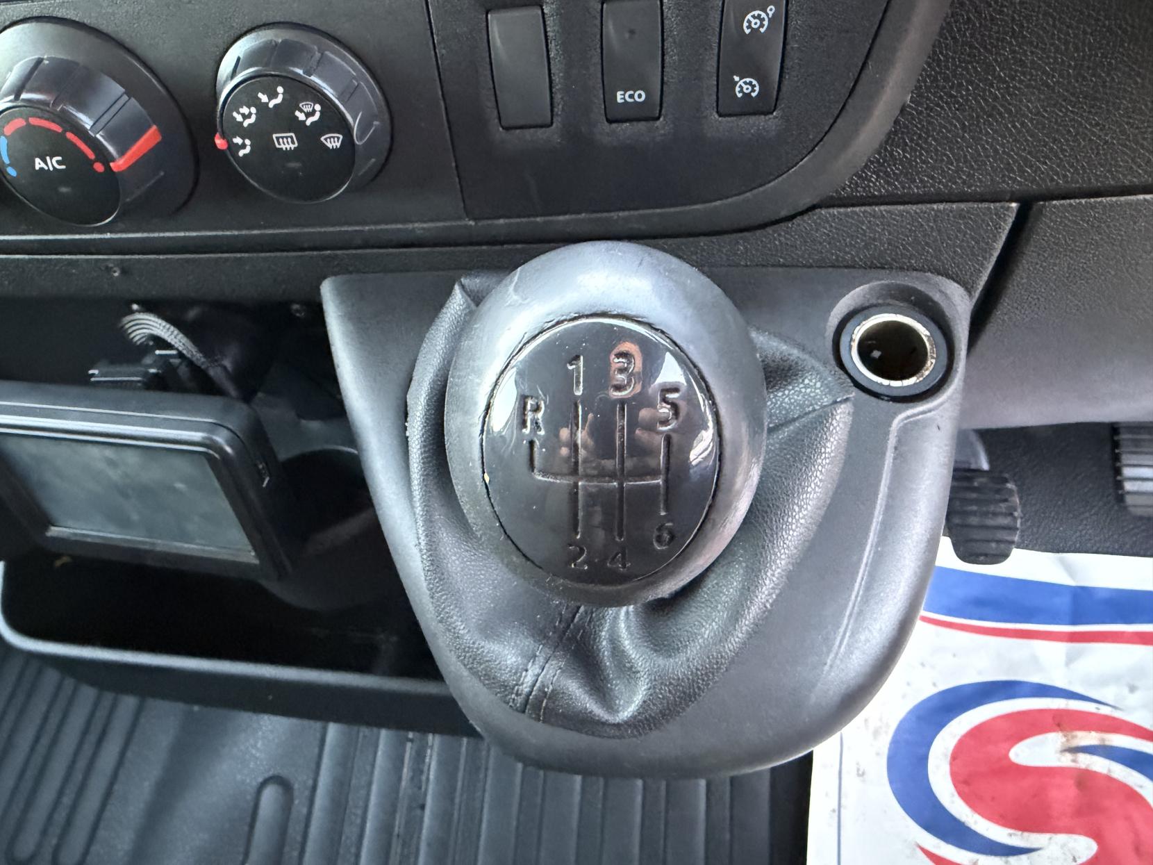 Vauxhall Movano 2.3 CDTi 3500 Panel Van 5dr Diesel Manual FWD L2 H2 Euro 6 (130 ps)