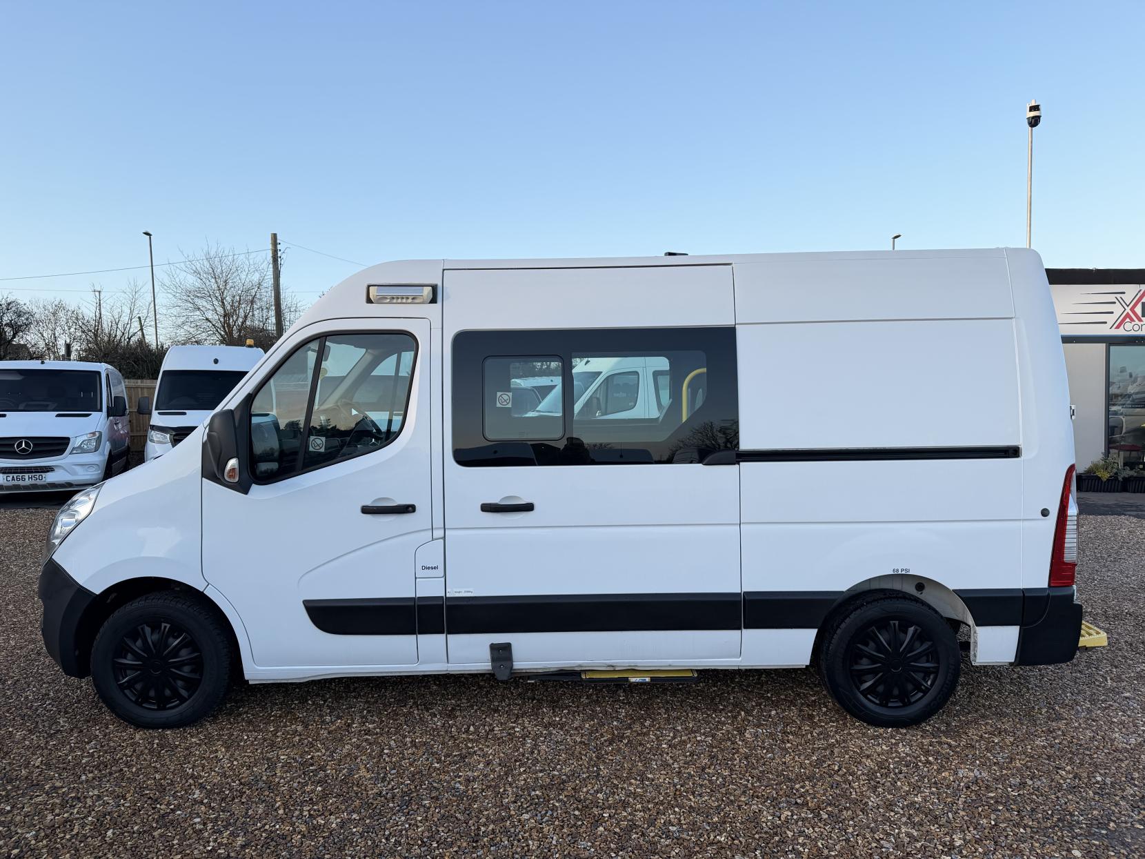 Vauxhall Movano 2.3 CDTi 3500 Panel Van 5dr Diesel Manual FWD L2 H2 Euro 6 (130 ps)