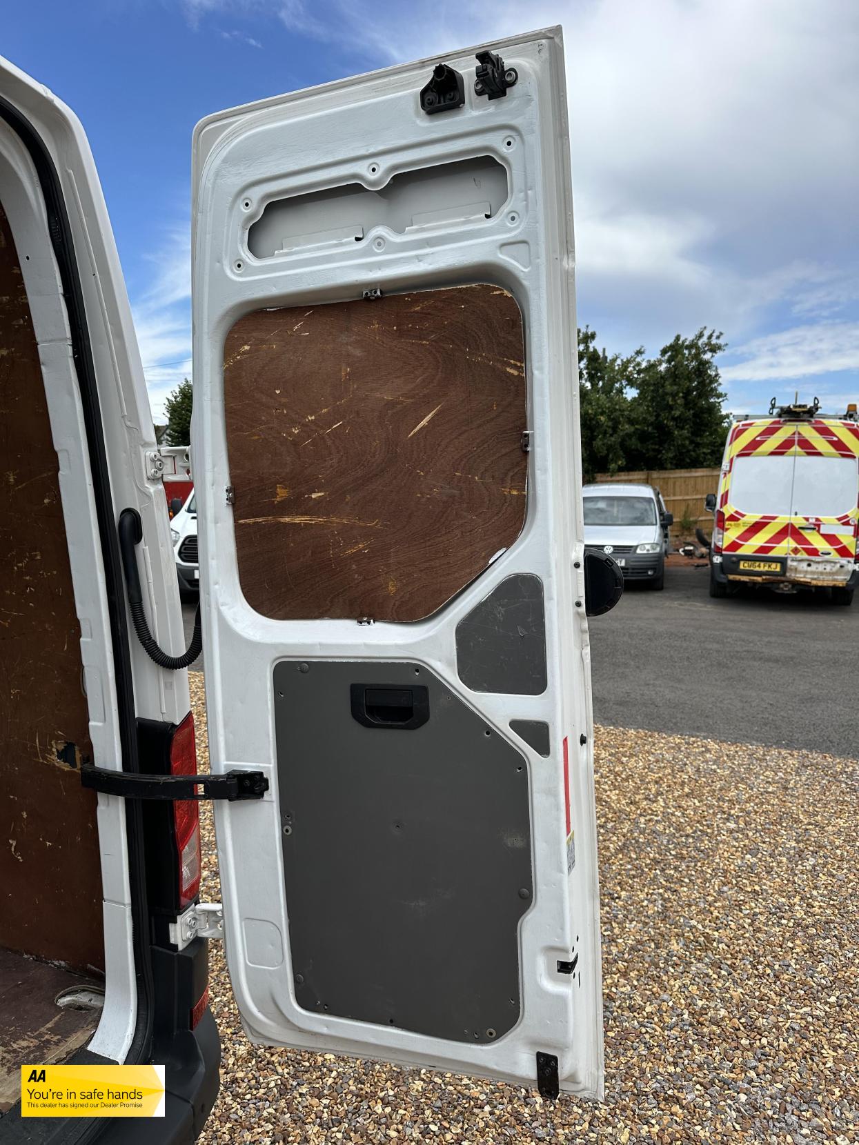 Volkswagen Crafter 2.0 TDI CR35 Startline Panel Van 5dr Diesel Manual FWD LWB High Roof Euro 6 (s/s) (140 ps)