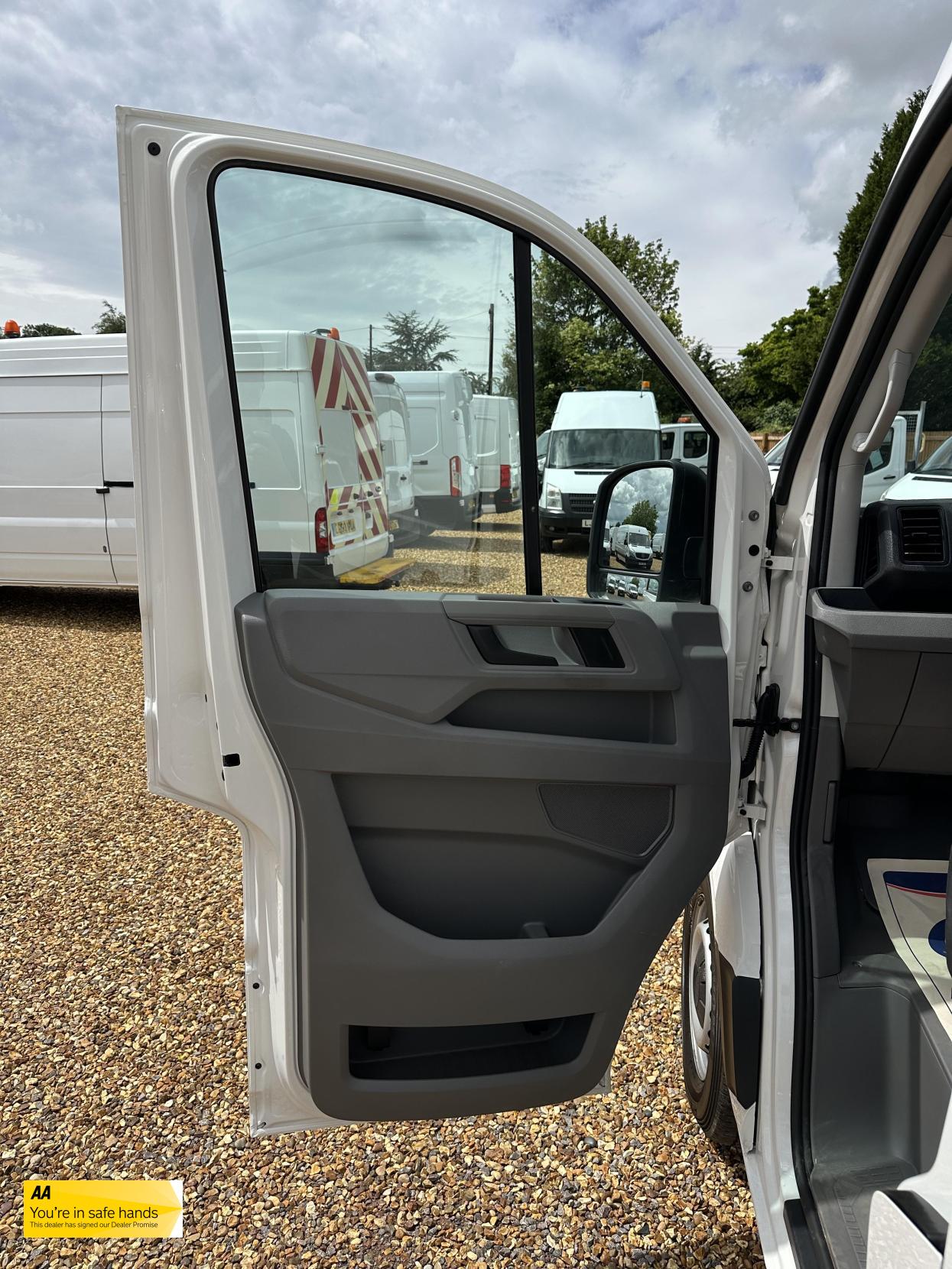 Volkswagen Crafter 2.0 TDI CR35 Startline Panel Van 5dr Diesel Manual FWD LWB High Roof Euro 6 (s/s) (140 ps)