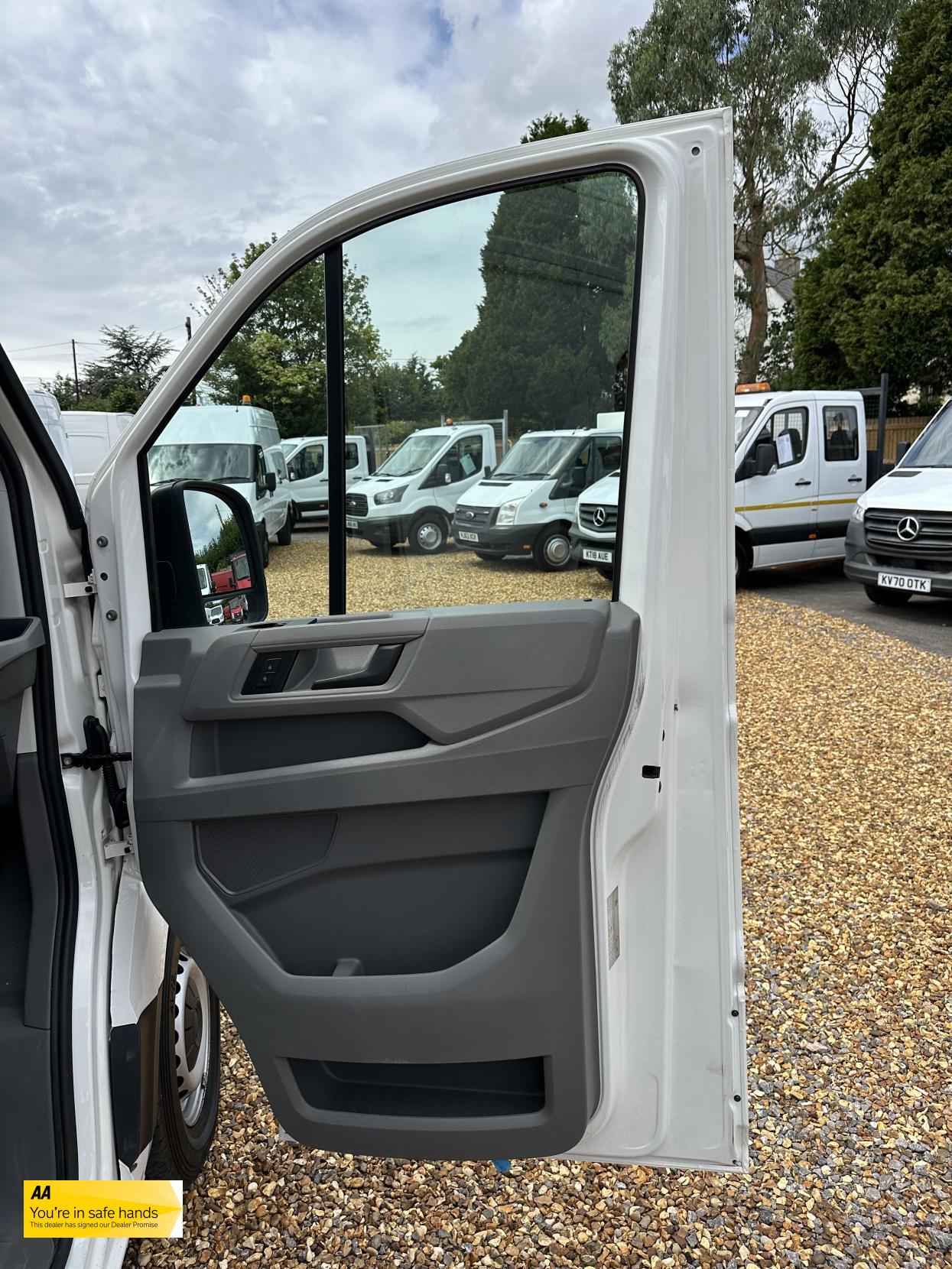 Volkswagen Crafter 2.0 TDI CR35 Startline Panel Van 5dr Diesel Manual FWD LWB High Roof Euro 6 (s/s) (140 ps)