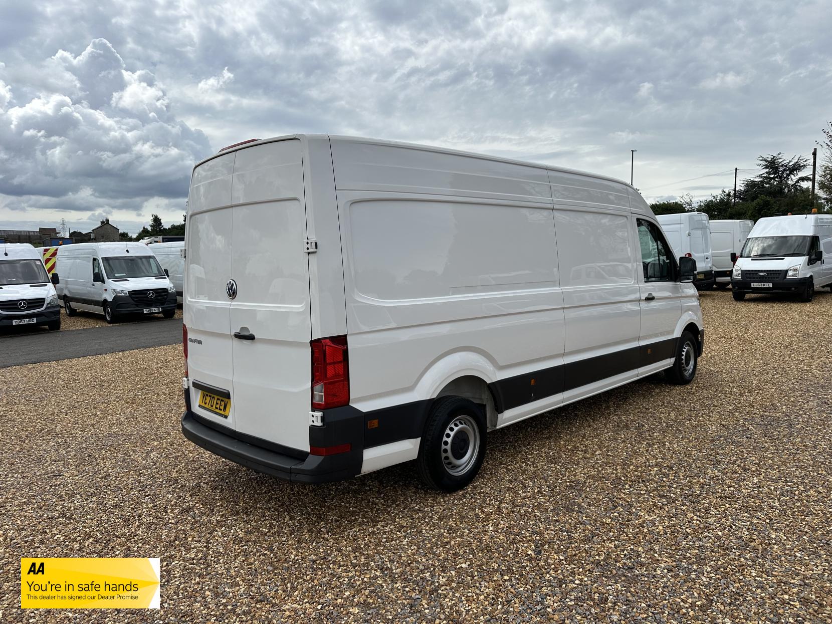 Volkswagen Crafter 2.0 TDI CR35 Startline Panel Van 5dr Diesel Manual FWD LWB High Roof Euro 6 (s/s) (140 ps)