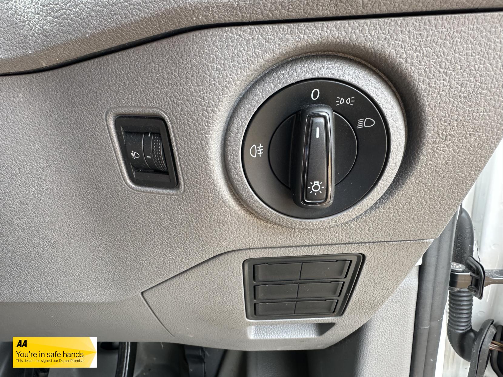 Volkswagen Crafter 2.0 TDI CR35 Startline Panel Van 5dr Diesel Manual FWD LWB High Roof Euro 6 (s/s) (140 ps)
