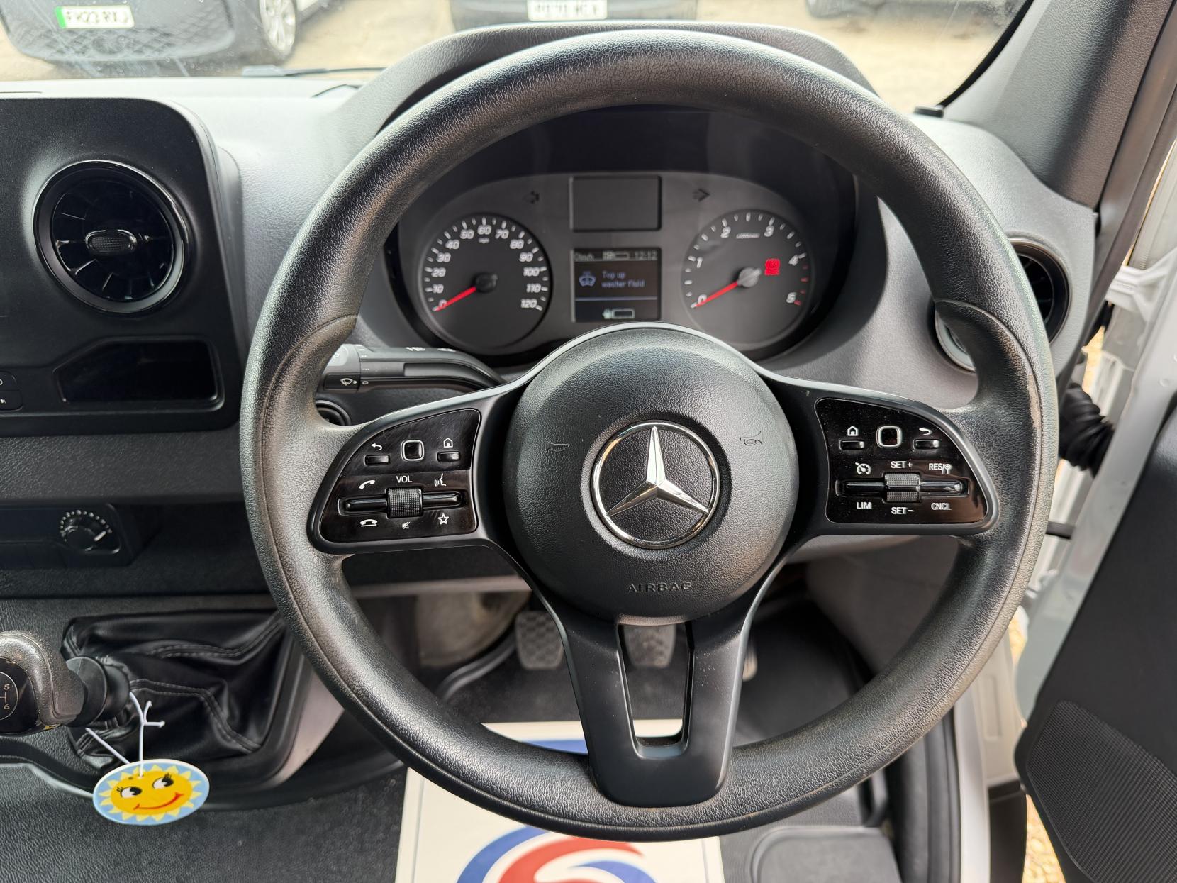 2021 Mercedes-Benz Sprinter 2.1 314 CDI Progressive Panel Van 5dr Diesel Manual FWD L2 H2 Euro 6 (s/s) (143 ps) - Thumbnail 16