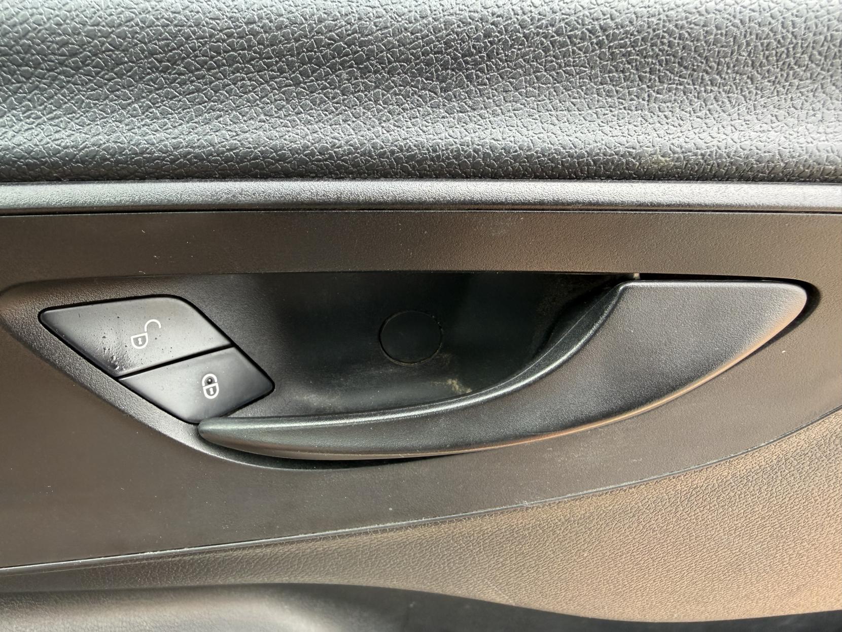 2021 Mercedes-Benz Sprinter 2.1 314 CDI Progressive Panel Van 5dr Diesel Manual FWD L2 H2 Euro 6 (s/s) (143 ps) - Thumbnail 28