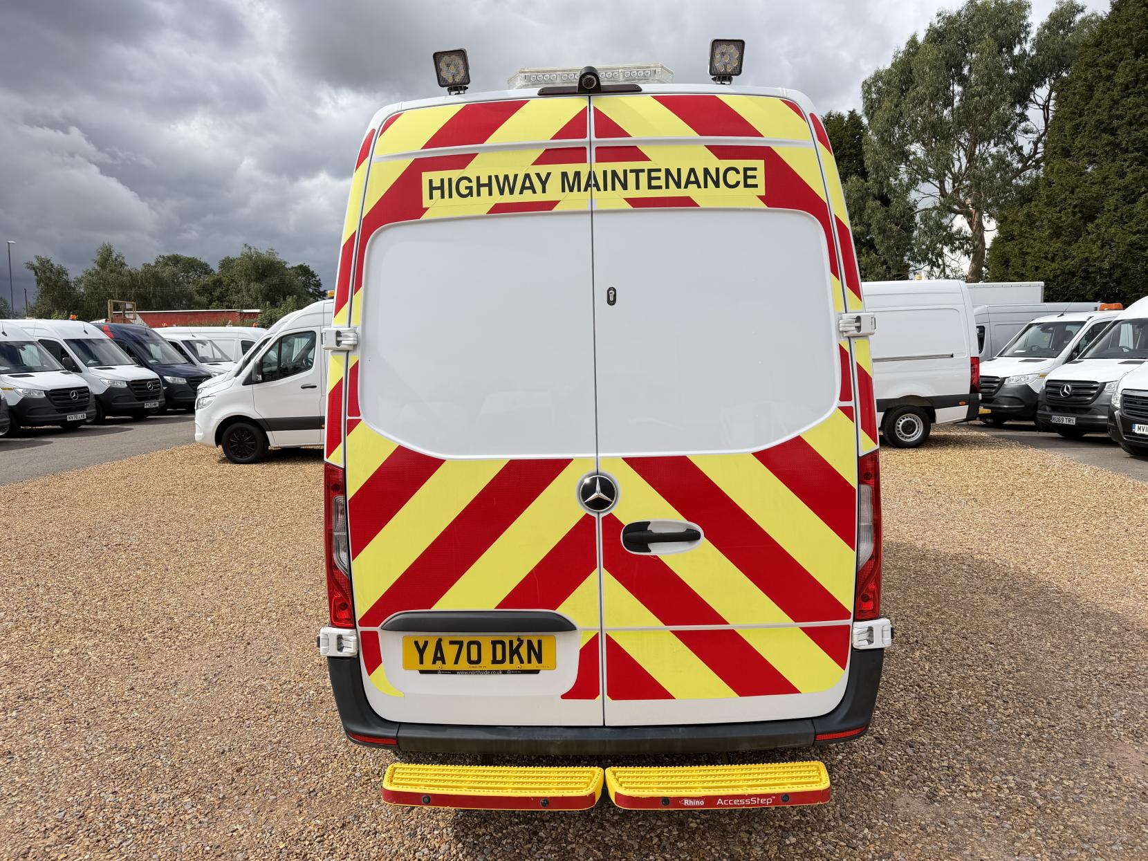2021 Mercedes-Benz Sprinter 2.1 314 CDI Progressive Panel Van 5dr Diesel Manual FWD L2 H2 Euro 6 (s/s) (143 ps) - Thumbnail 10