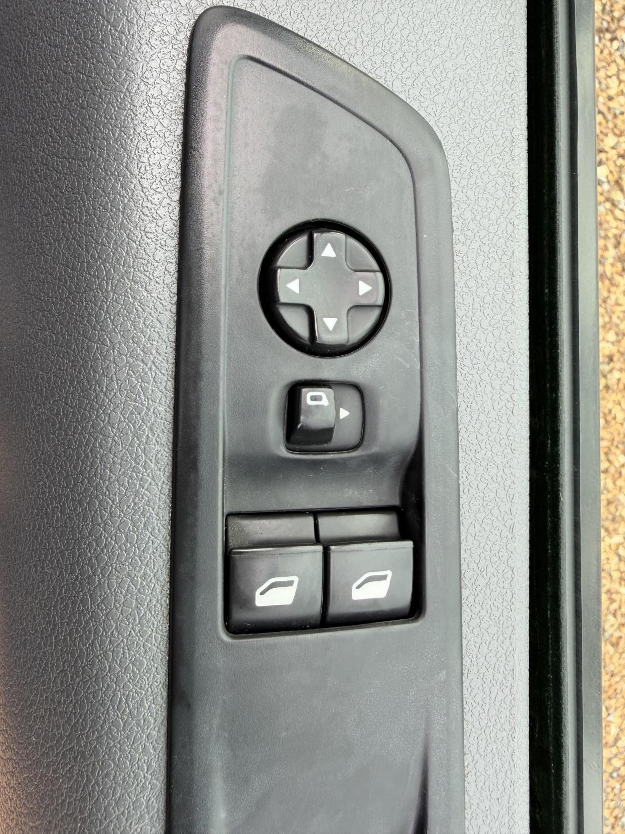 Vauxhall Vivaro 1.5 Turbo D 2900 Dynamic Panel Van 6dr Diesel Manual L2 H1 Euro 6 (s/s) (100 ps)