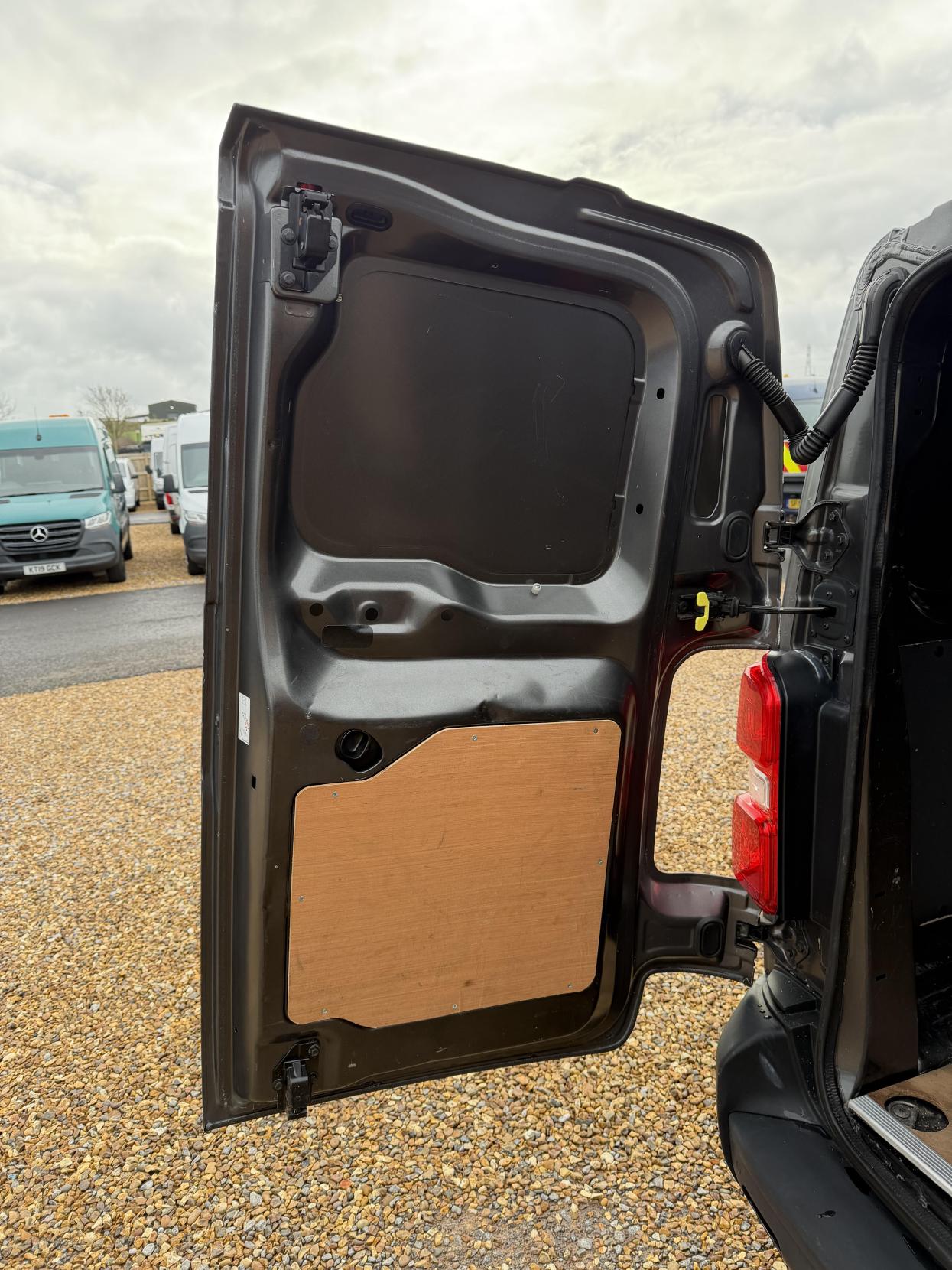 Vauxhall Vivaro 1.5 Turbo D 2900 Dynamic Panel Van 6dr Diesel Manual L2 H1 Euro 6 (s/s) (100 ps)