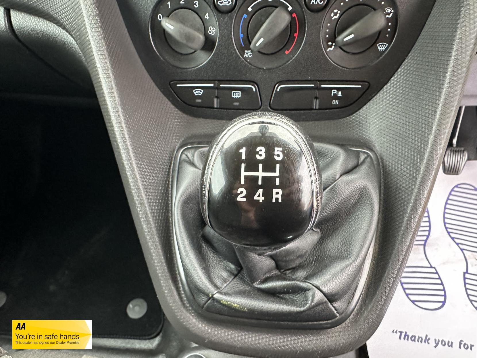 Ford Transit Connect 1.5 TDCi 210 Trend Panel Van 5dr Diesel Manual L2 H1 (124 g/km, 99 bhp)