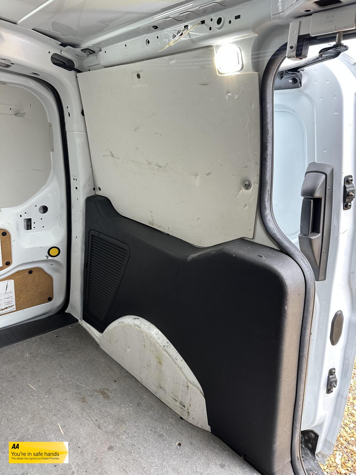 Ford Transit Connect 1.5 TDCi 210 Trend Panel Van 5dr Diesel Manual L2 H1 (124 g/km, 99 bhp)