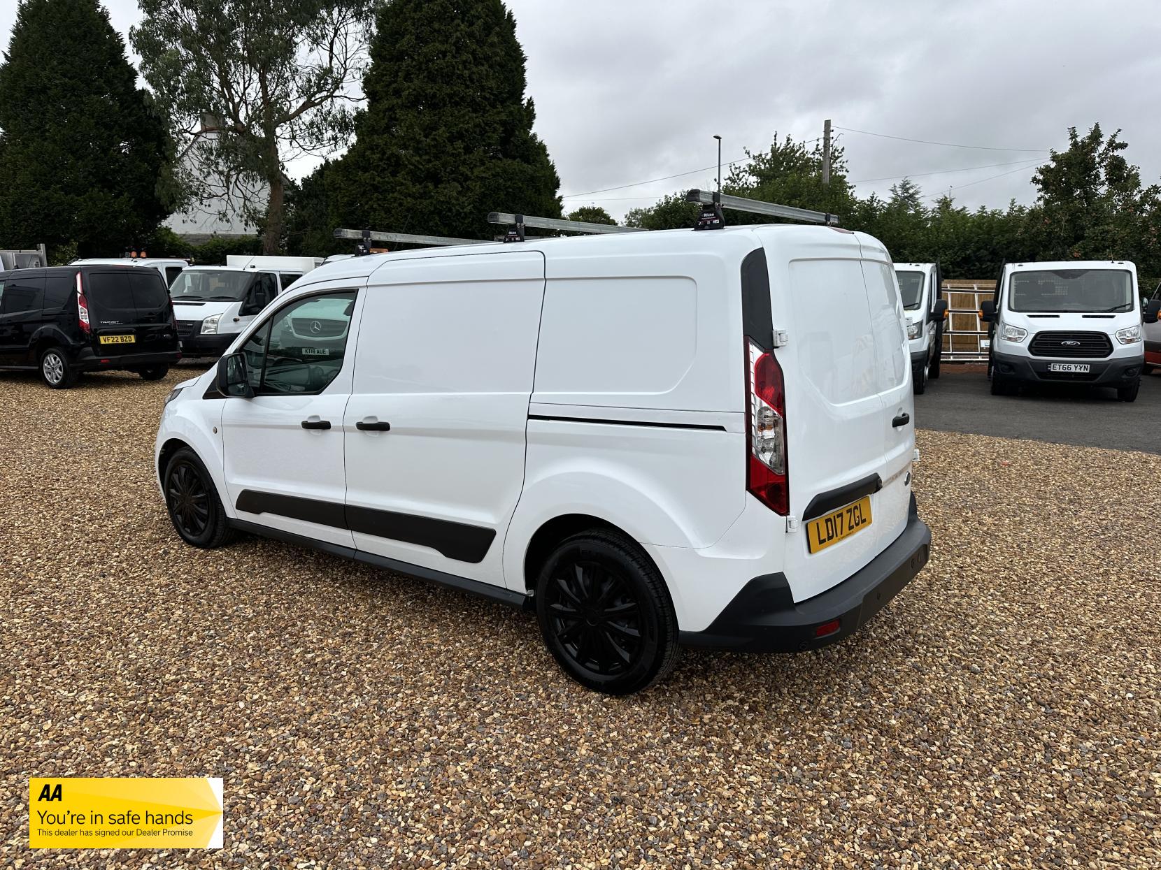 Ford Transit Connect 1.5 TDCi 210 Trend Panel Van 5dr Diesel Manual L2 H1 (124 g/km, 99 bhp)