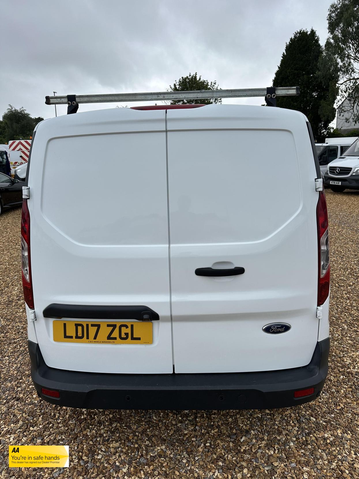 Ford Transit Connect 1.5 TDCi 210 Trend Panel Van 5dr Diesel Manual L2 H1 (124 g/km, 99 bhp)