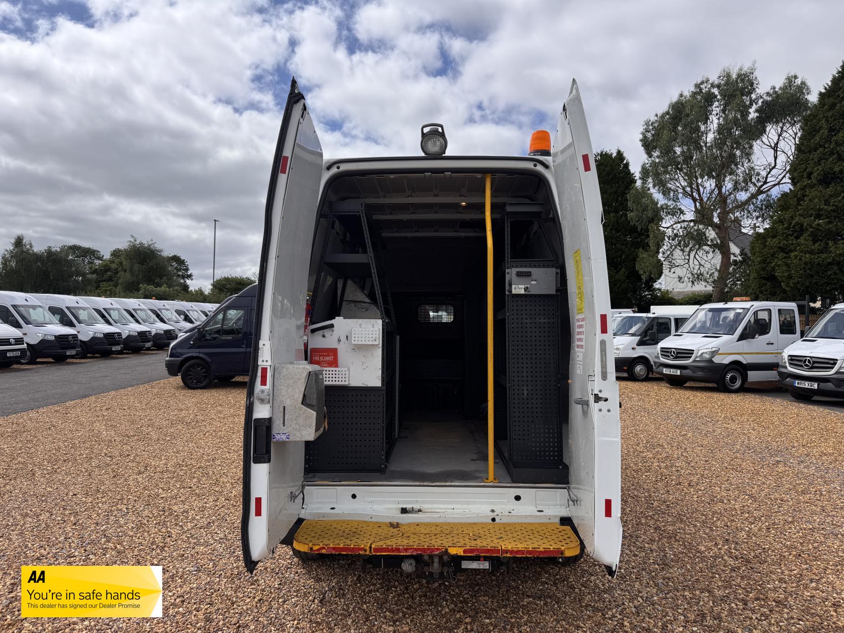 Ford Transit 2.2 TDCi 350 Panel Van 3dr Diesel Manual RWD L3 H3 (224 g/km, 98 bhp)