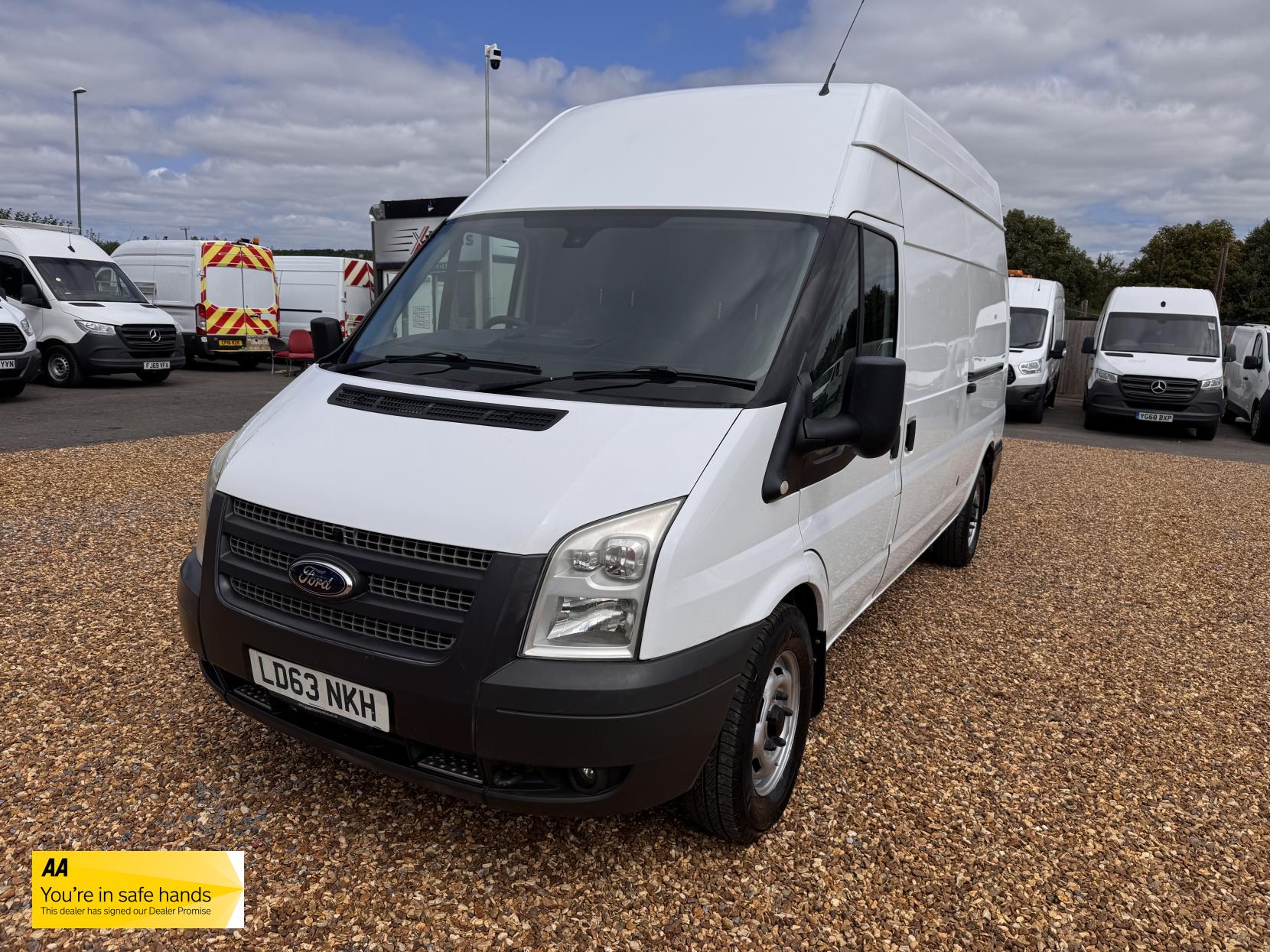 Ford Transit 2.2 TDCi 350 Panel Van 3dr Diesel Manual RWD L3 H3 (224 g/km, 98 bhp)