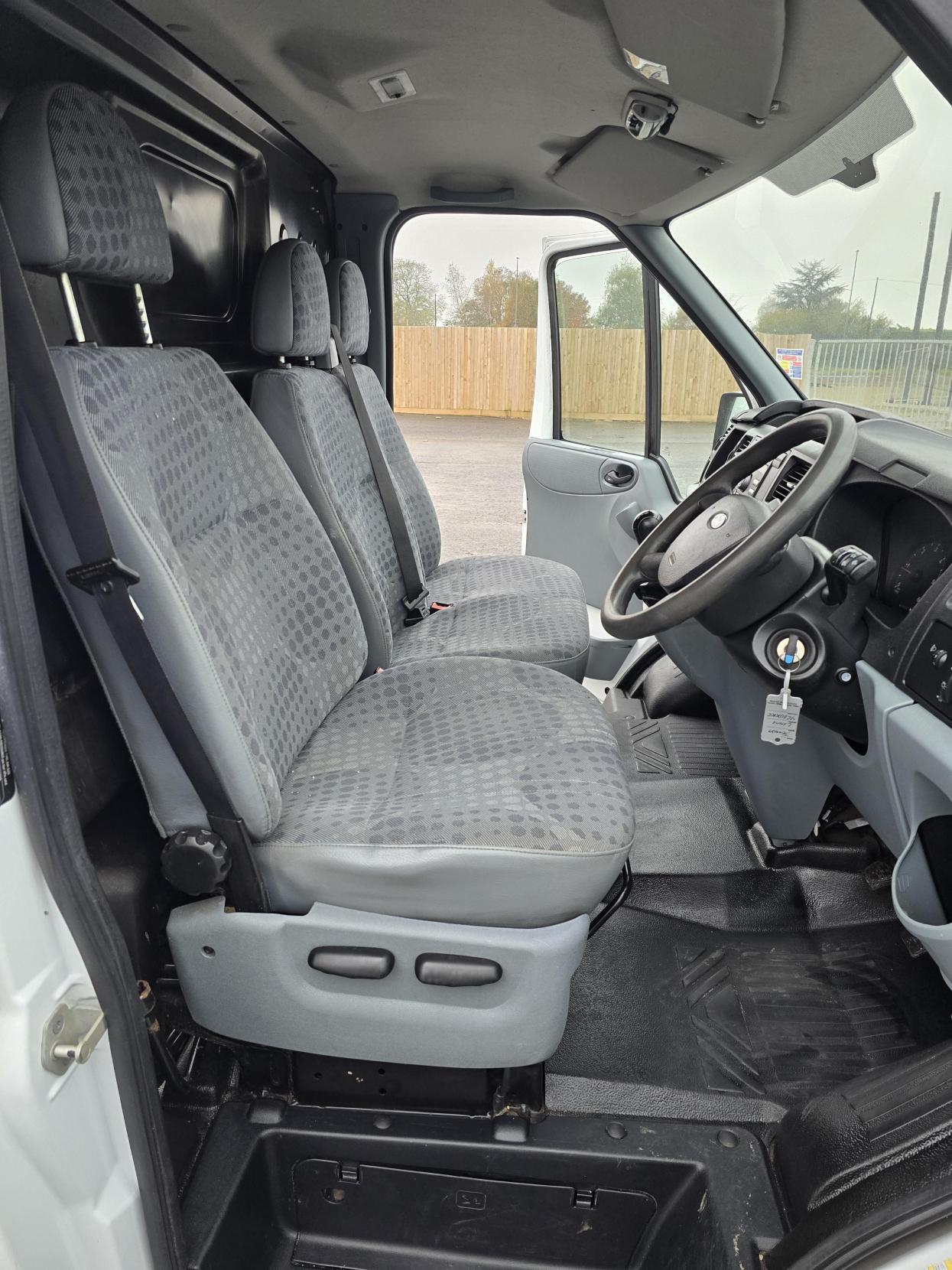 Ford Transit 2.2 TDCi 280 Duratorq Panel Van 3dr Diesel Manual FWD L2 H2 (84 bhp)