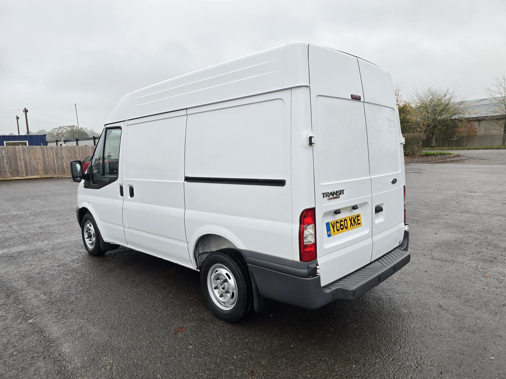 Ford Transit 2.2 TDCi 280 Duratorq Panel Van 3dr Diesel Manual FWD L2 H2 (84 bhp)