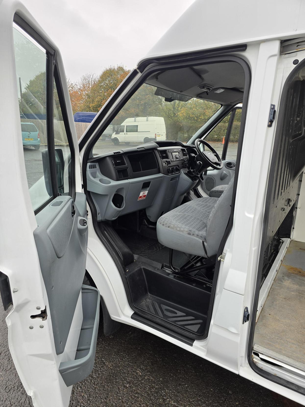 Ford Transit 2.2 TDCi 280 Duratorq Panel Van 3dr Diesel Manual FWD L2 H2 (84 bhp)