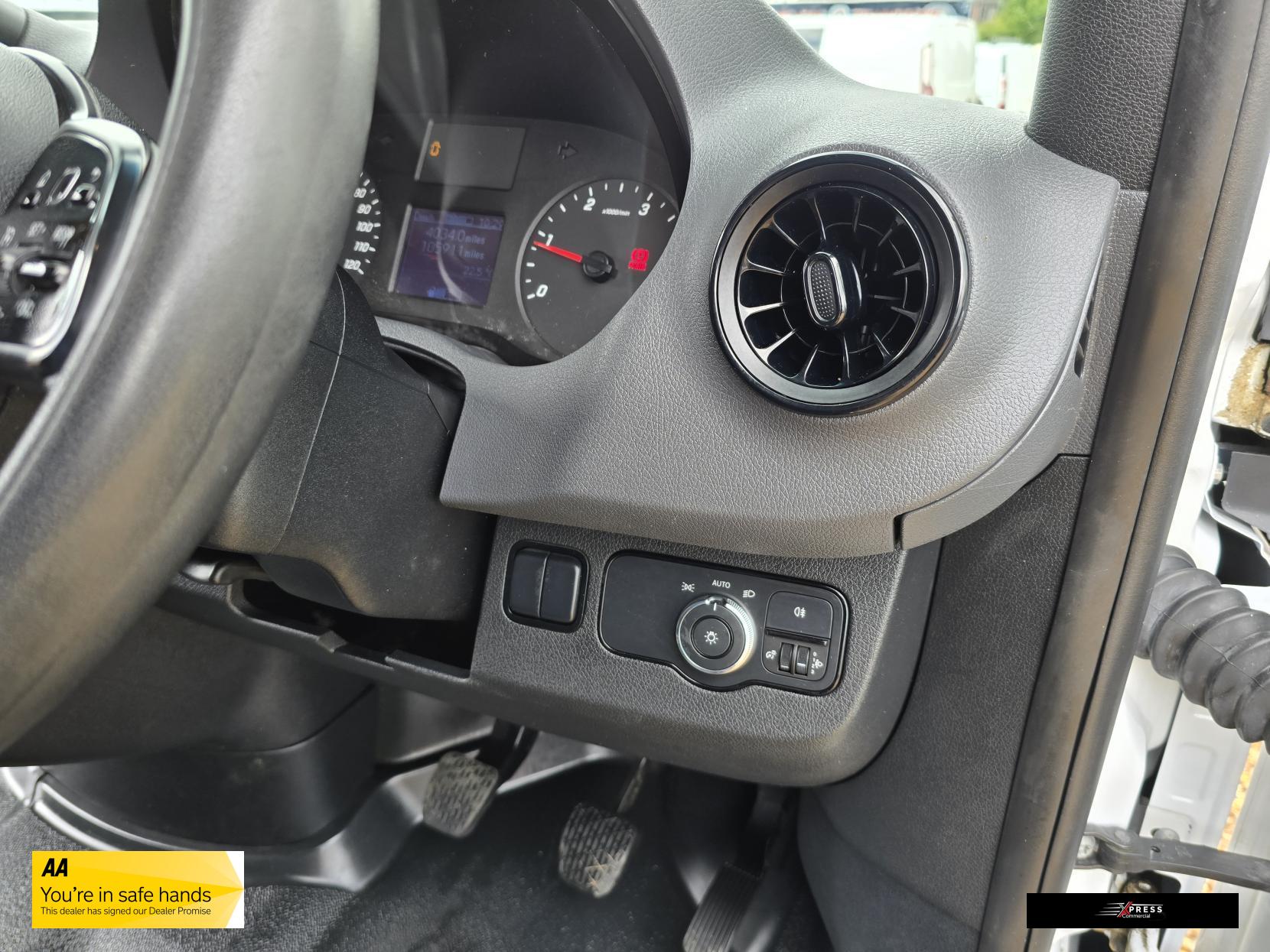 Mercedes-Benz Sprinter Sprinter 2.1 311 CDI Panel Van 5dr Diesel Manual RWD L3 H2 Euro 6 (114 ps)