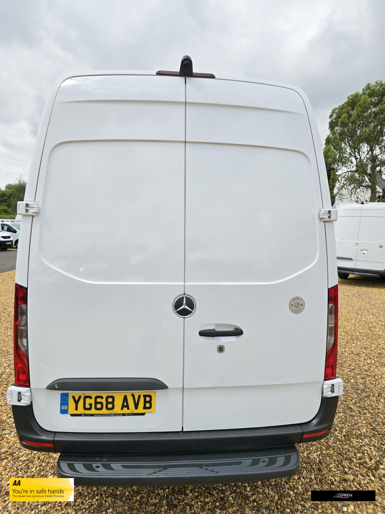 Mercedes-Benz Sprinter Sprinter 2.1 311 CDI Panel Van 5dr Diesel Manual RWD L3 H2 Euro 6 (114 ps)