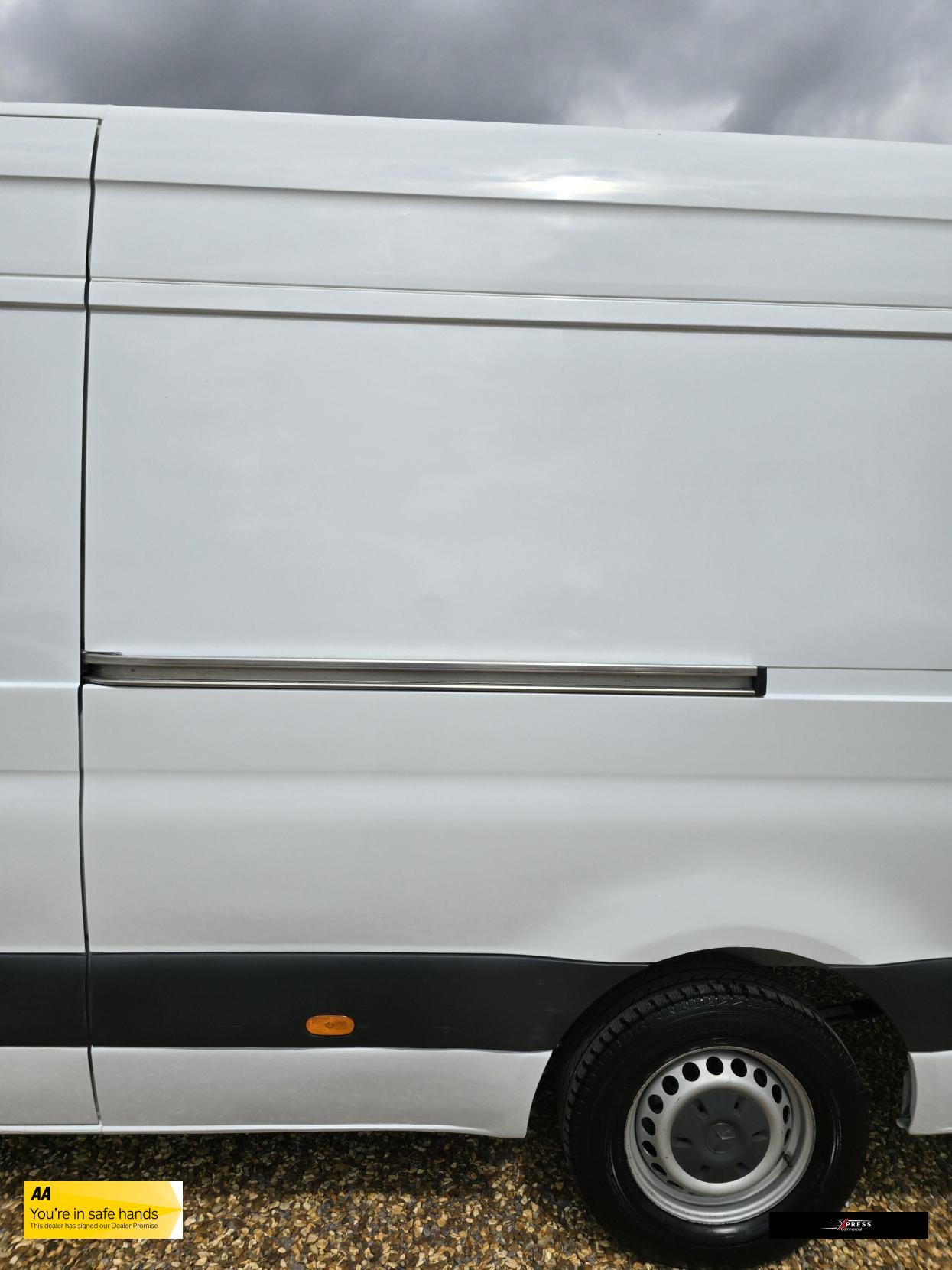Mercedes-Benz Sprinter Sprinter 2.1 311 CDI Panel Van 5dr Diesel Manual RWD L3 H2 Euro 6 (114 ps)