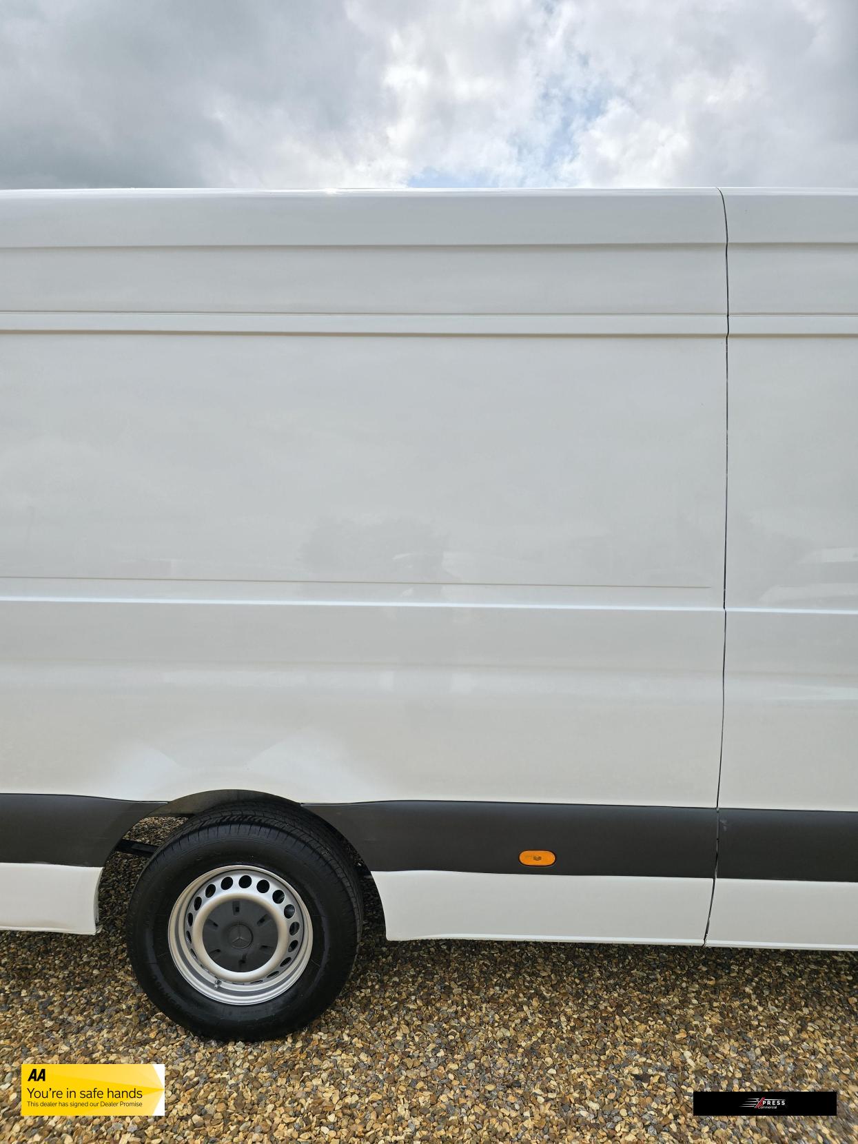 Mercedes-Benz Sprinter Sprinter 2.1 311 CDI Panel Van 5dr Diesel Manual RWD L3 H2 Euro 6 (114 ps)