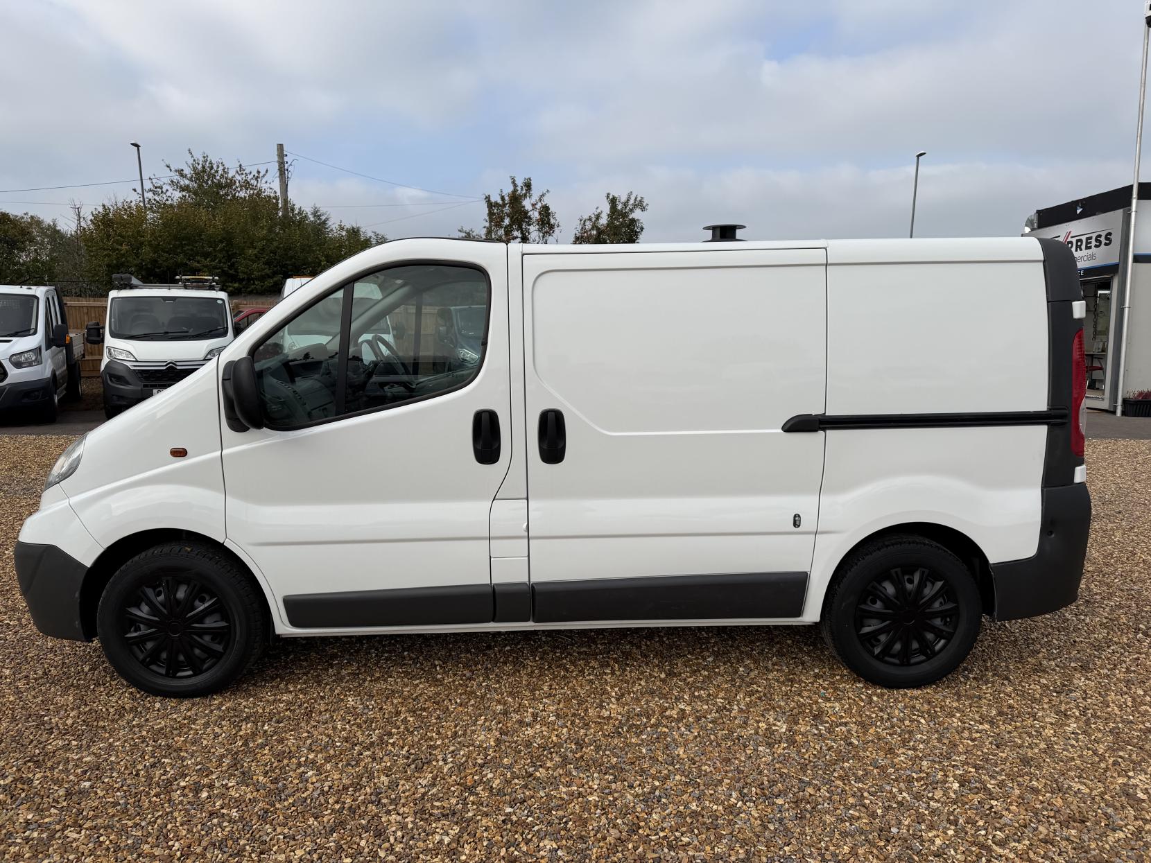 2014 Vauxhall Vivaro 2.0 2900 CDTi ecoFLEX Panel Van 4dr Diesel Manual FWD L1 (185 g/km, 113 bhp) - Thumbnail 5