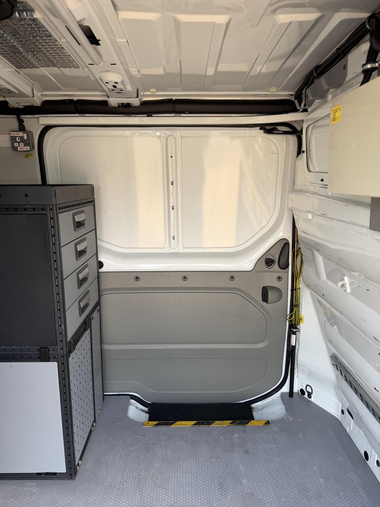 2014 Vauxhall Vivaro 2.0 2900 CDTi ecoFLEX Panel Van 4dr Diesel Manual FWD L1 (185 g/km, 113 bhp) - Thumbnail 33