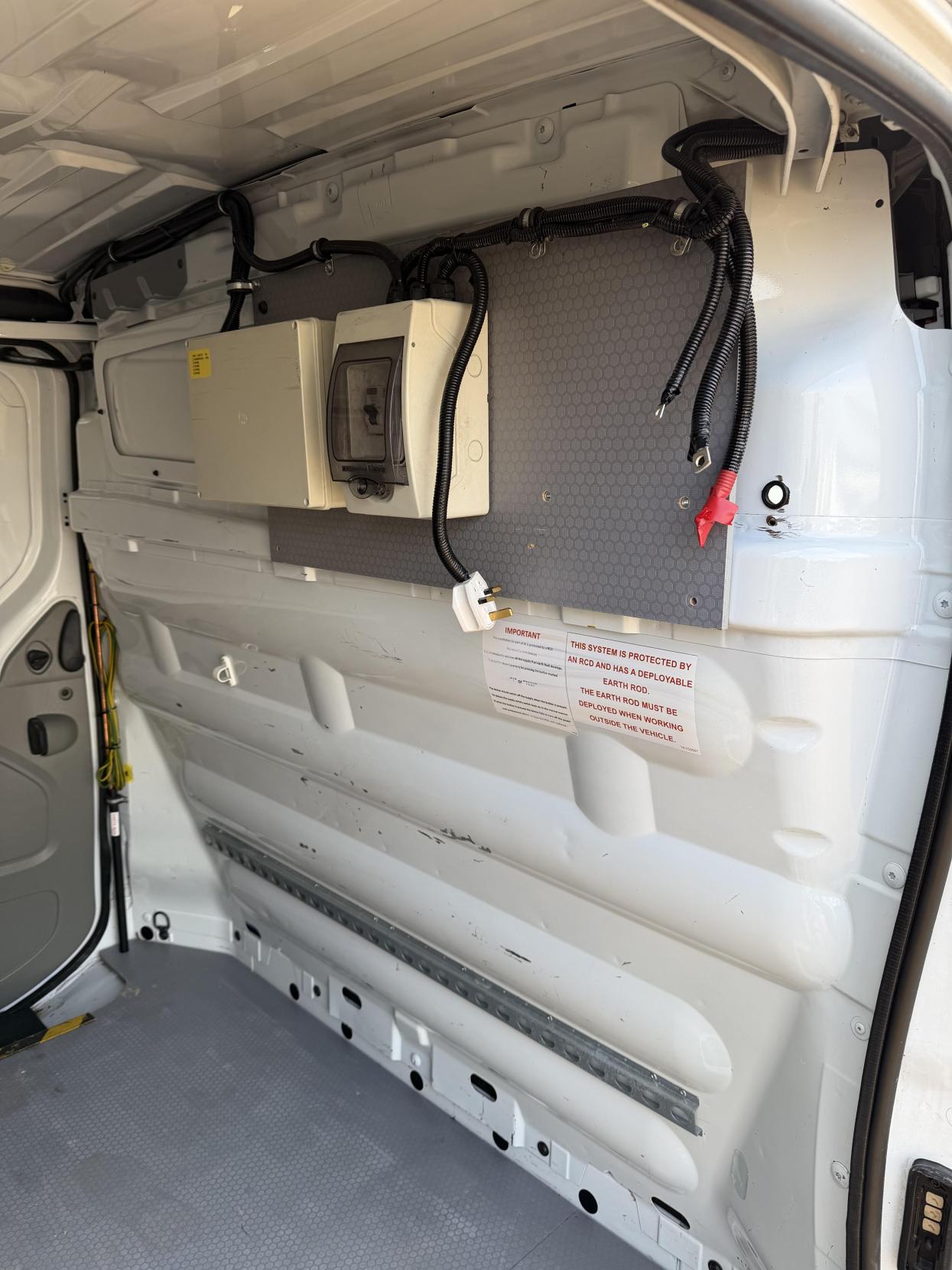 2014 Vauxhall Vivaro 2.0 2900 CDTi ecoFLEX Panel Van 4dr Diesel Manual FWD L1 (185 g/km, 113 bhp) - Thumbnail 31