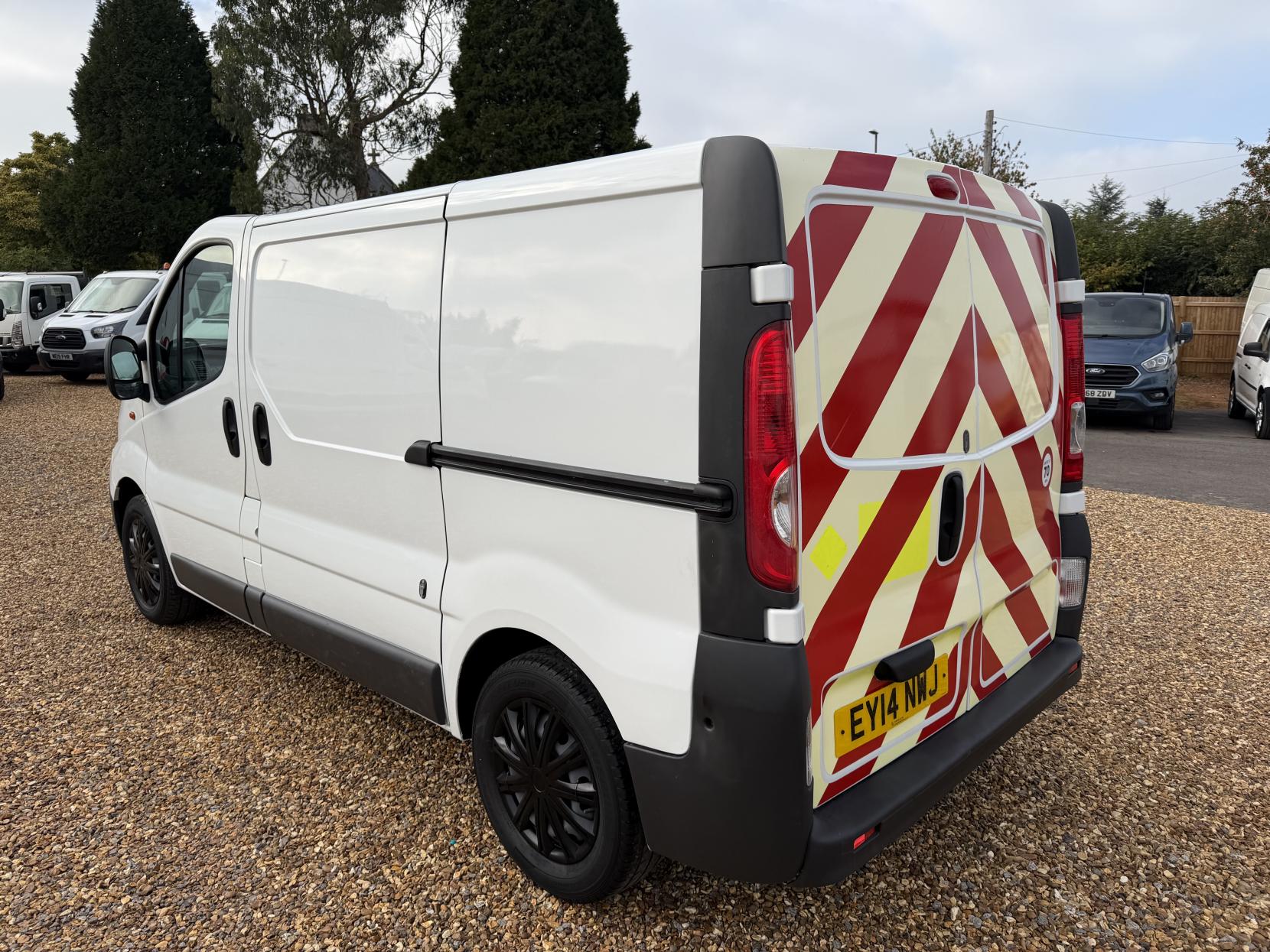2014 Vauxhall Vivaro 2.0 2900 CDTi ecoFLEX Panel Van 4dr Diesel Manual FWD L1 (185 g/km, 113 bhp) - Thumbnail 6