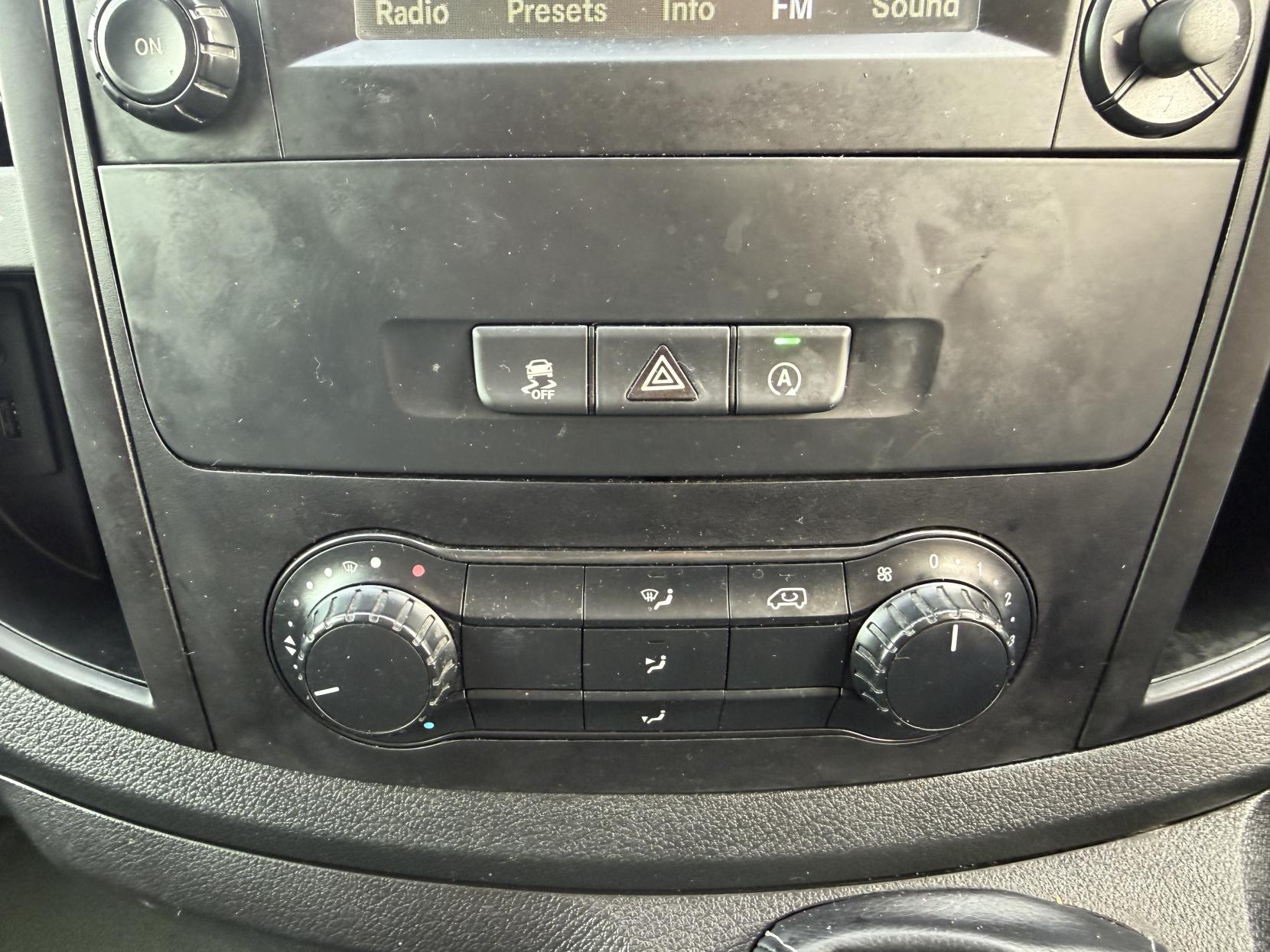 2019 Mercedes-Benz Vito 2.1 114 CDI BlueTEC Panel Van 5dr Diesel Manual RWD L1 Euro 6 (s/s) (136 ps) - Thumbnail 21