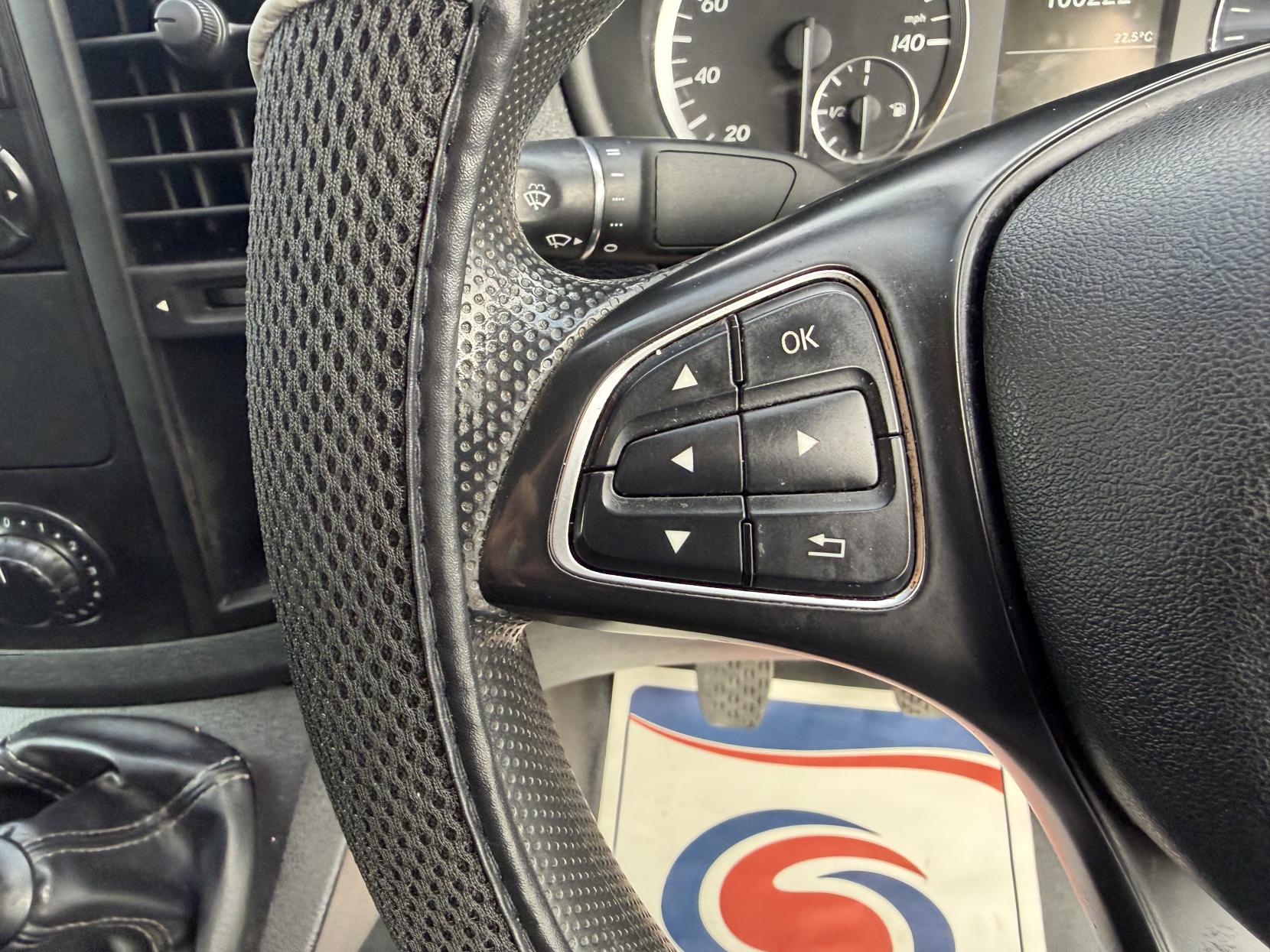 2019 Mercedes-Benz Vito 2.1 114 CDI BlueTEC Panel Van 5dr Diesel Manual RWD L1 Euro 6 (s/s) (136 ps) - Thumbnail 17