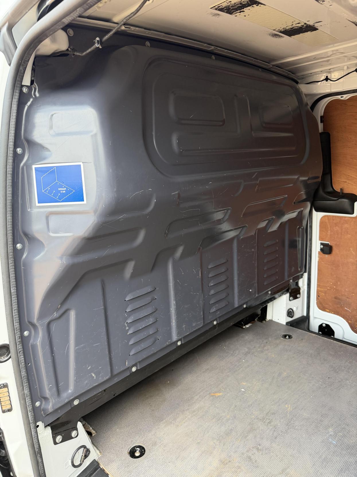 2019 Mercedes-Benz Vito 2.1 114 CDI BlueTEC Panel Van 5dr Diesel Manual RWD L1 Euro 6 (s/s) (136 ps) - Thumbnail 31