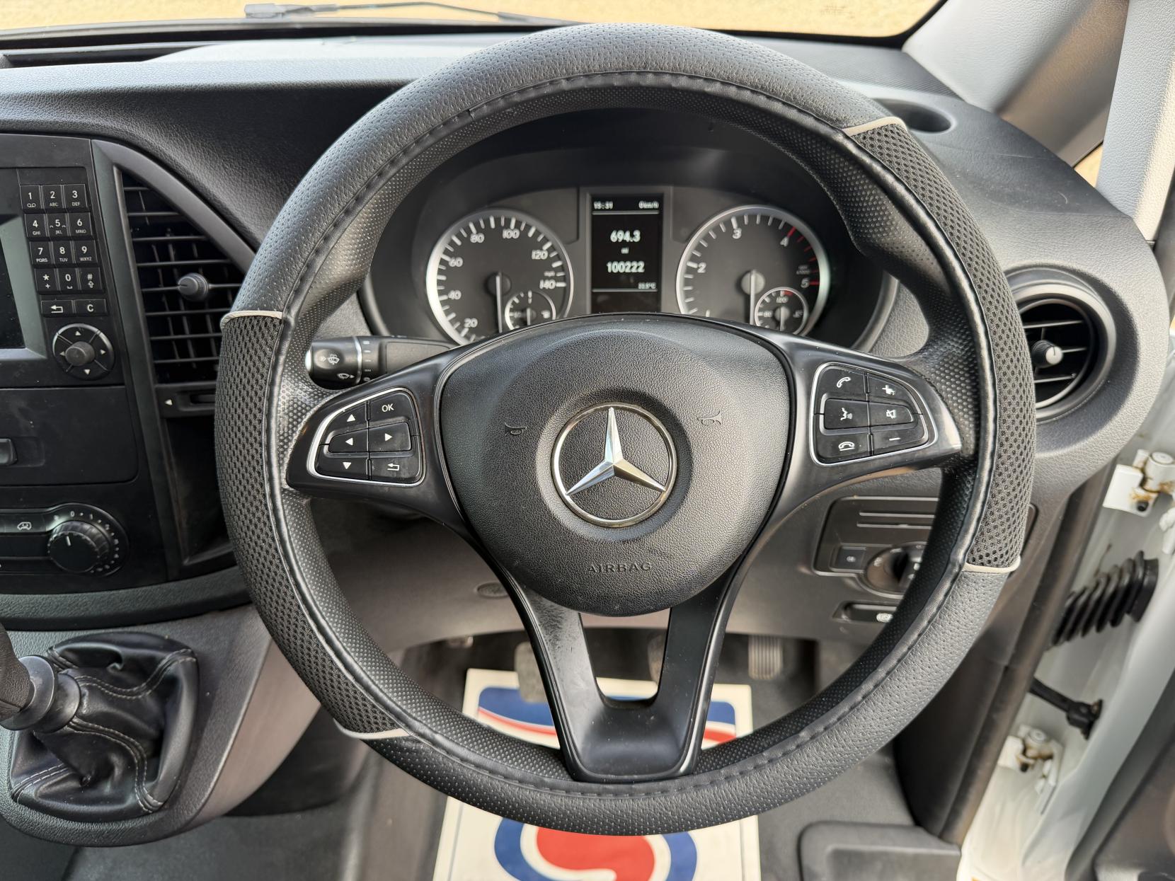 2019 Mercedes-Benz Vito 2.1 114 CDI BlueTEC Panel Van 5dr Diesel Manual RWD L1 Euro 6 (s/s) (136 ps) - Thumbnail 16