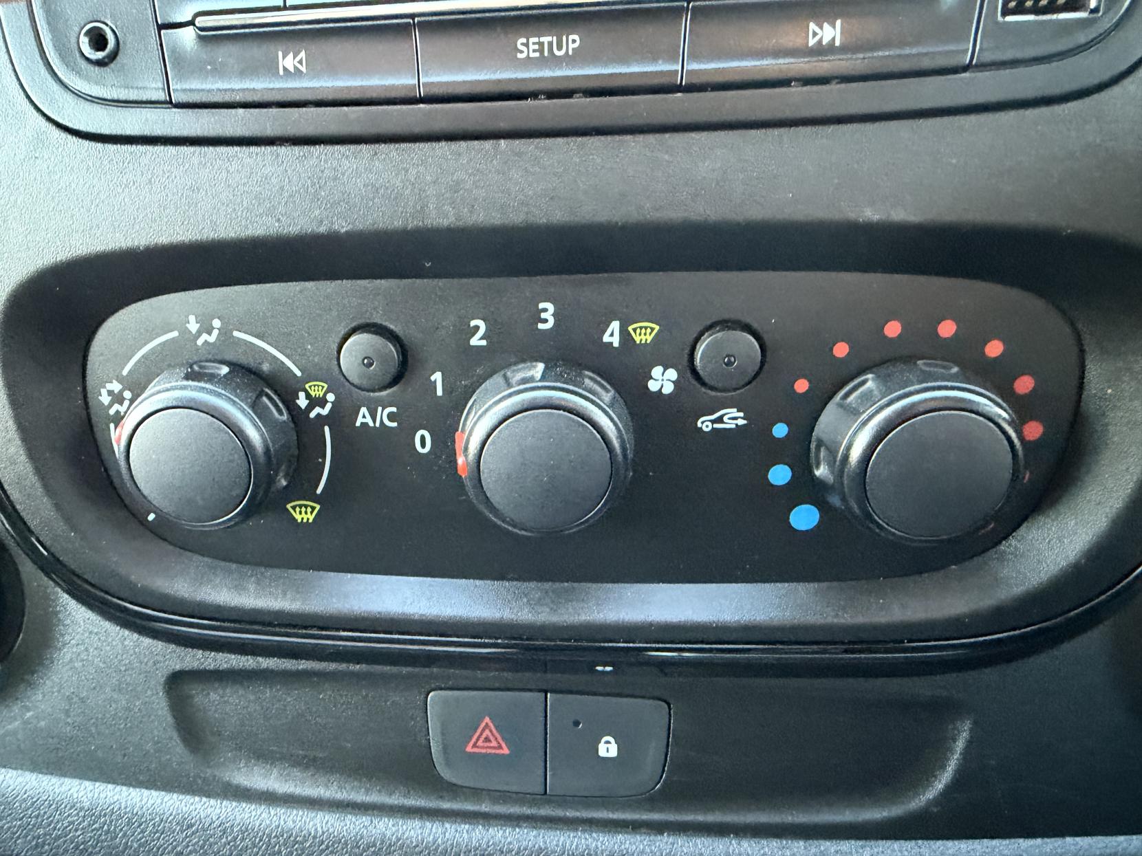 Vauxhall Vivaro 1.6 CDTi 2900 BiTurbo ecoTEC Sportive Panel Van 5dr Diesel Manual L2 H1 Euro 6 (s/s) (125 ps)