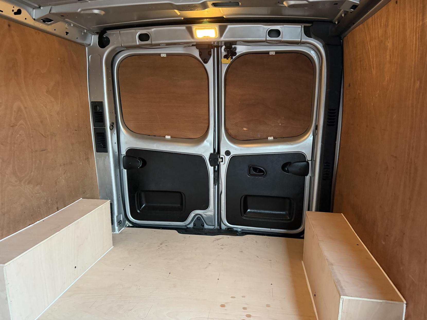 Vauxhall Vivaro 1.6 CDTi 2900 BiTurbo ecoTEC Sportive Panel Van 5dr Diesel Manual L2 H1 Euro 6 (s/s) (125 ps)