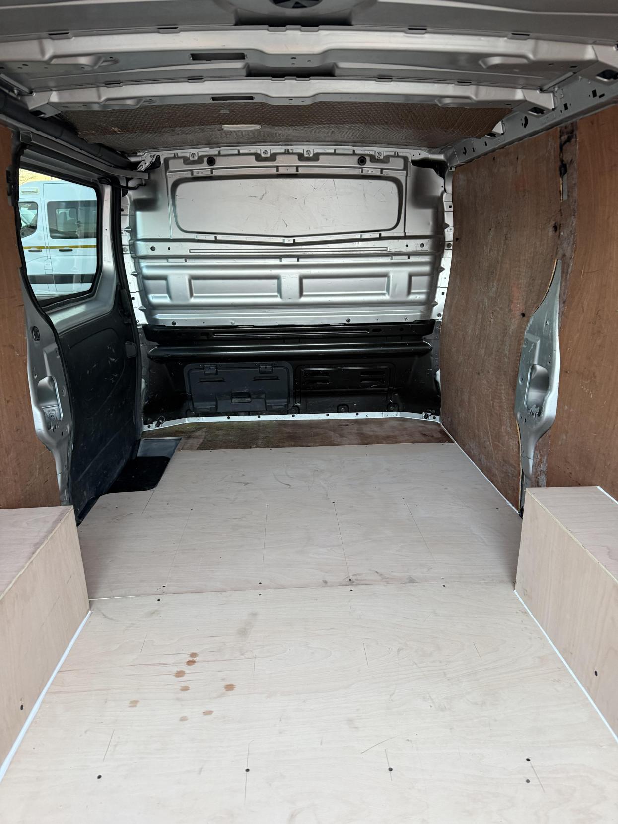 Vauxhall Vivaro 1.6 CDTi 2900 BiTurbo ecoTEC Sportive Panel Van 5dr Diesel Manual L2 H1 Euro 6 (s/s) (125 ps)