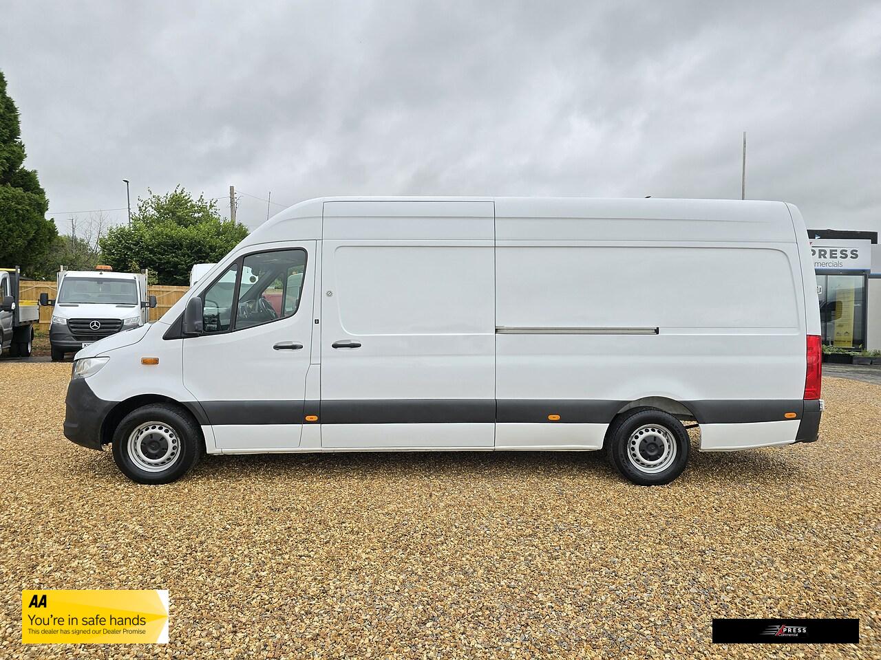 Mercedes-Benz Sprinter 2.1 311 CDI Panel Van 5dr Diesel Manual RWD L3 H2 Euro 6 (114 ps)
